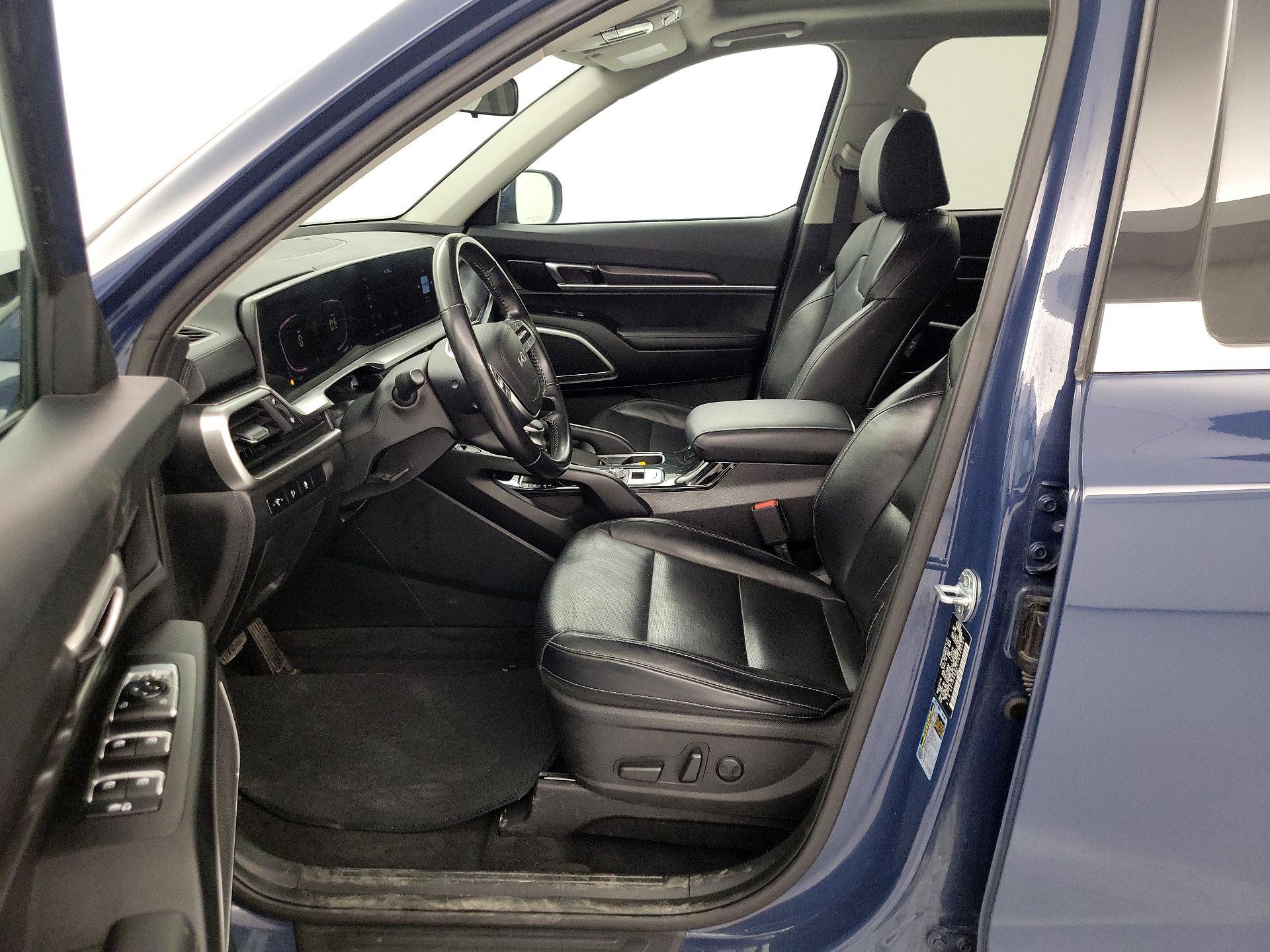 Thumbnail: 2023 Kia Telluride - 9