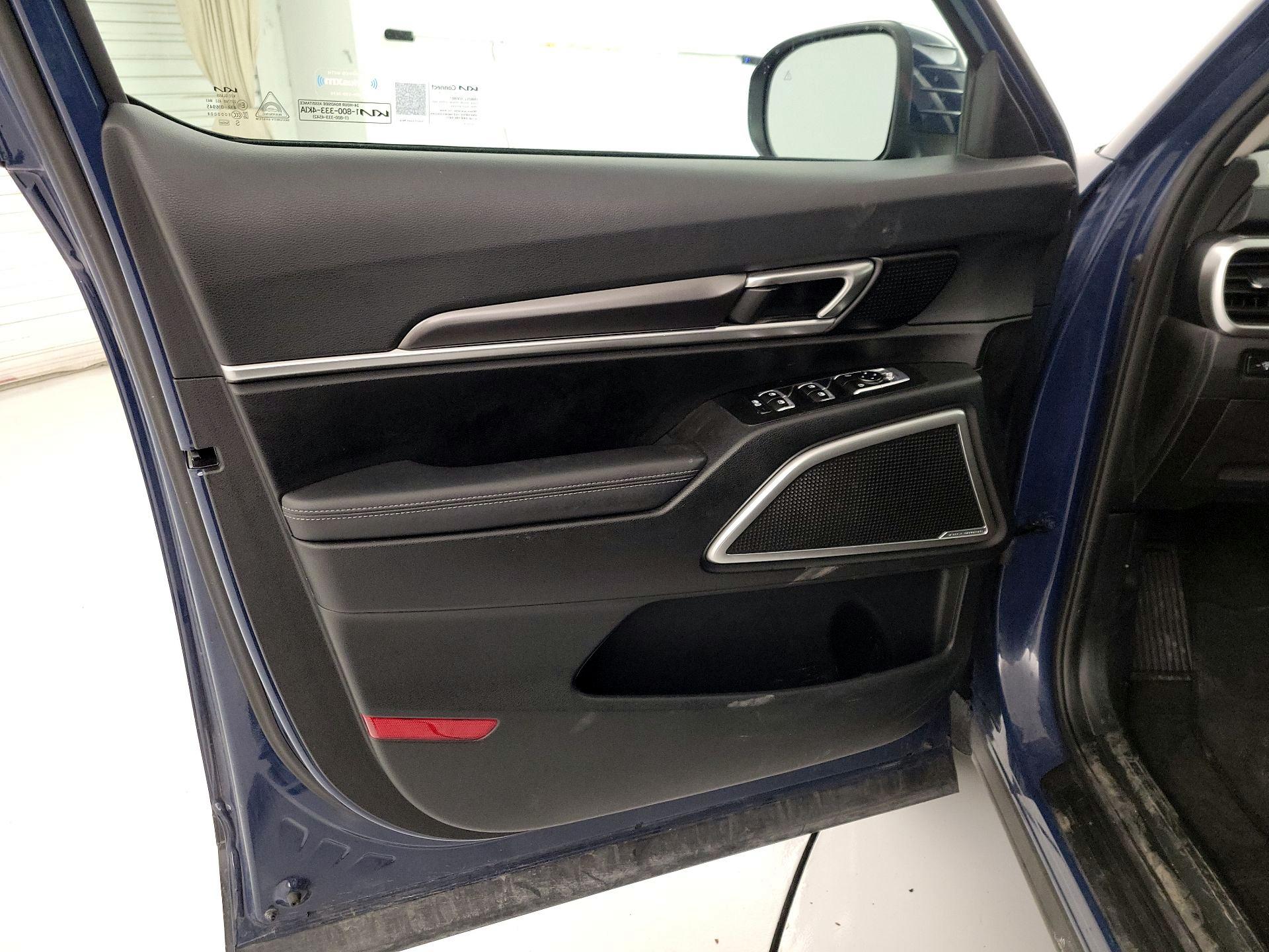 Thumbnail: 2023 Kia Telluride - 10