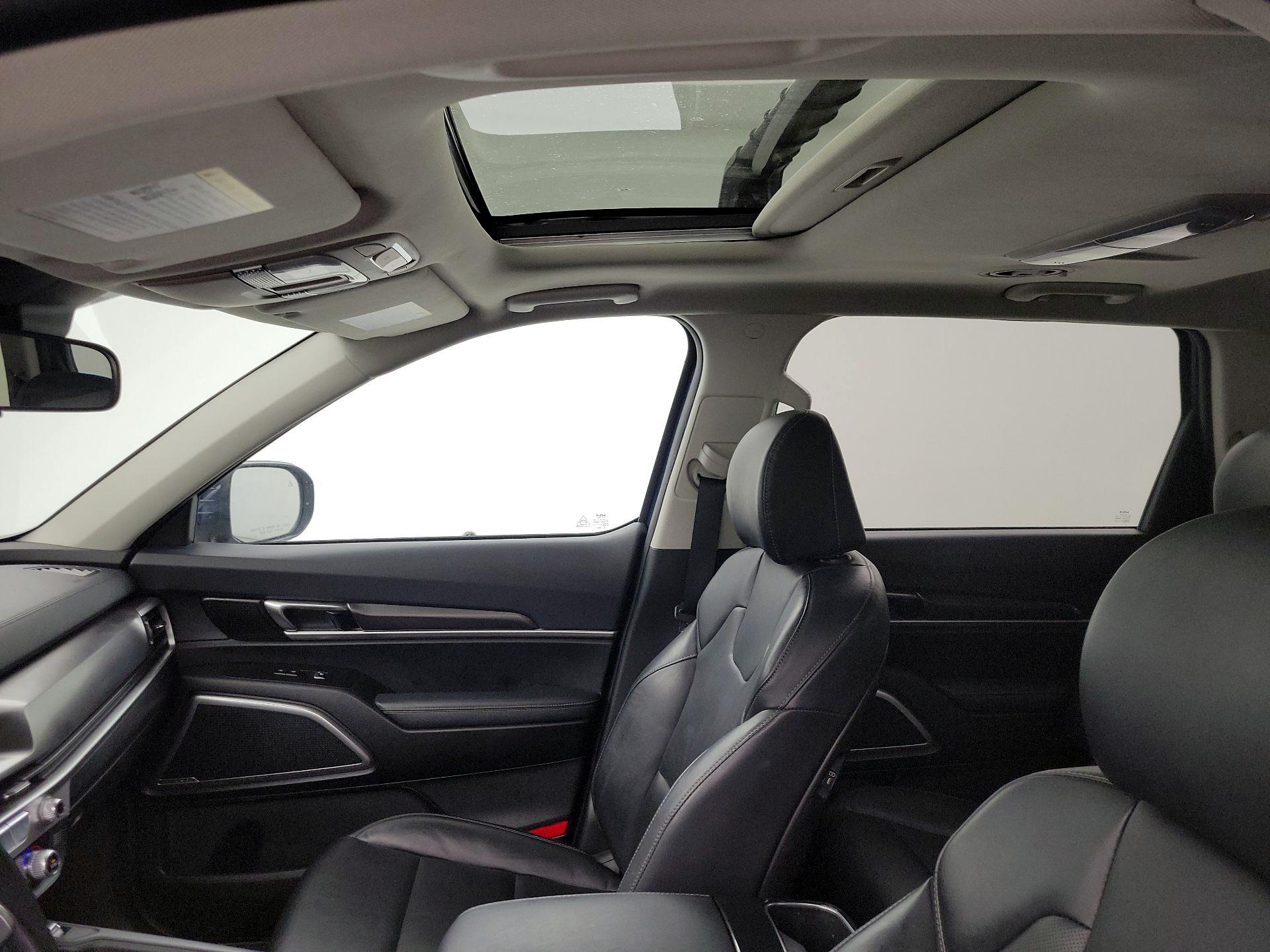 Thumbnail: 2023 Kia Telluride - 18