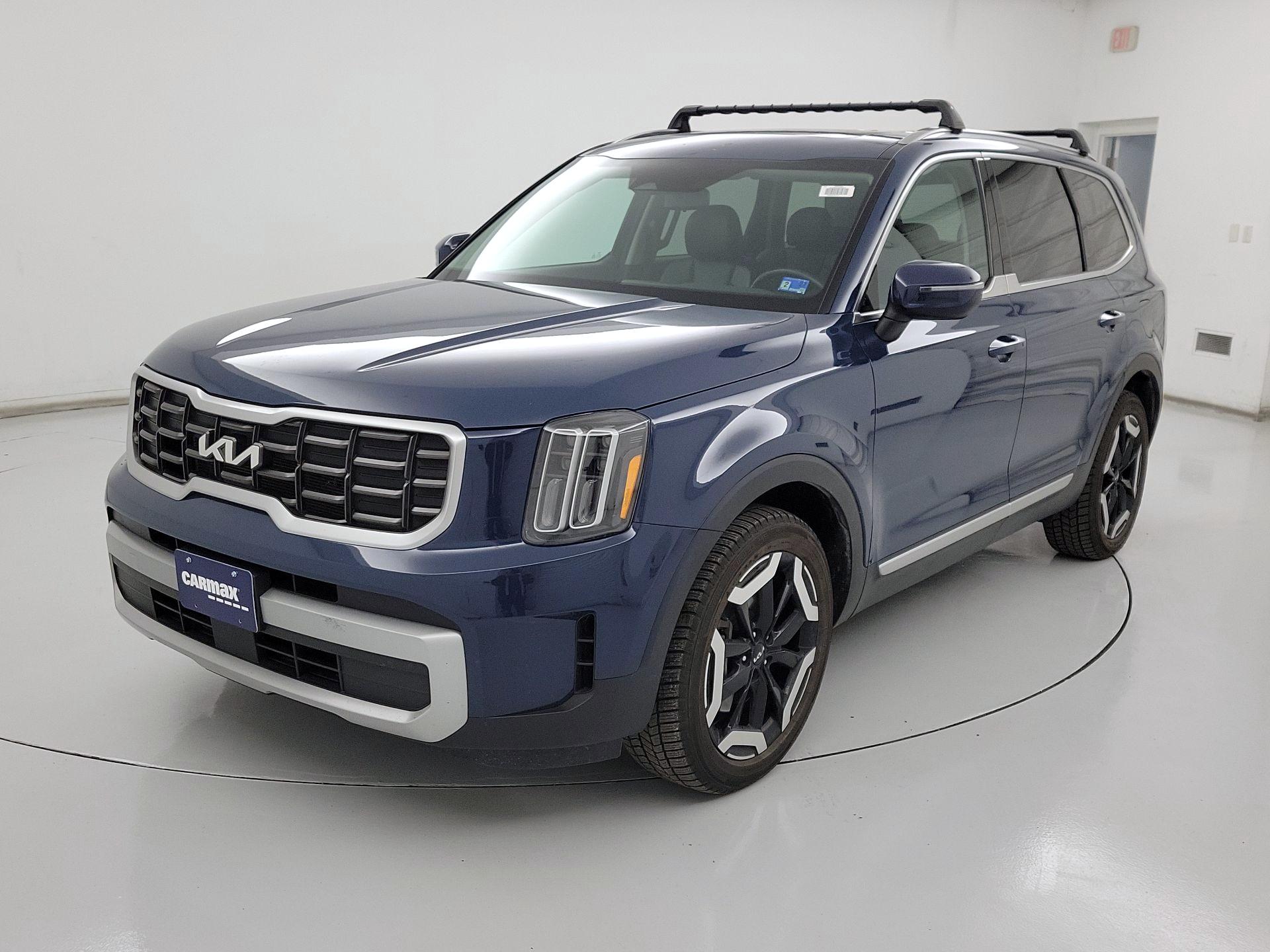 Thumbnail: 2023 Kia Telluride - 3