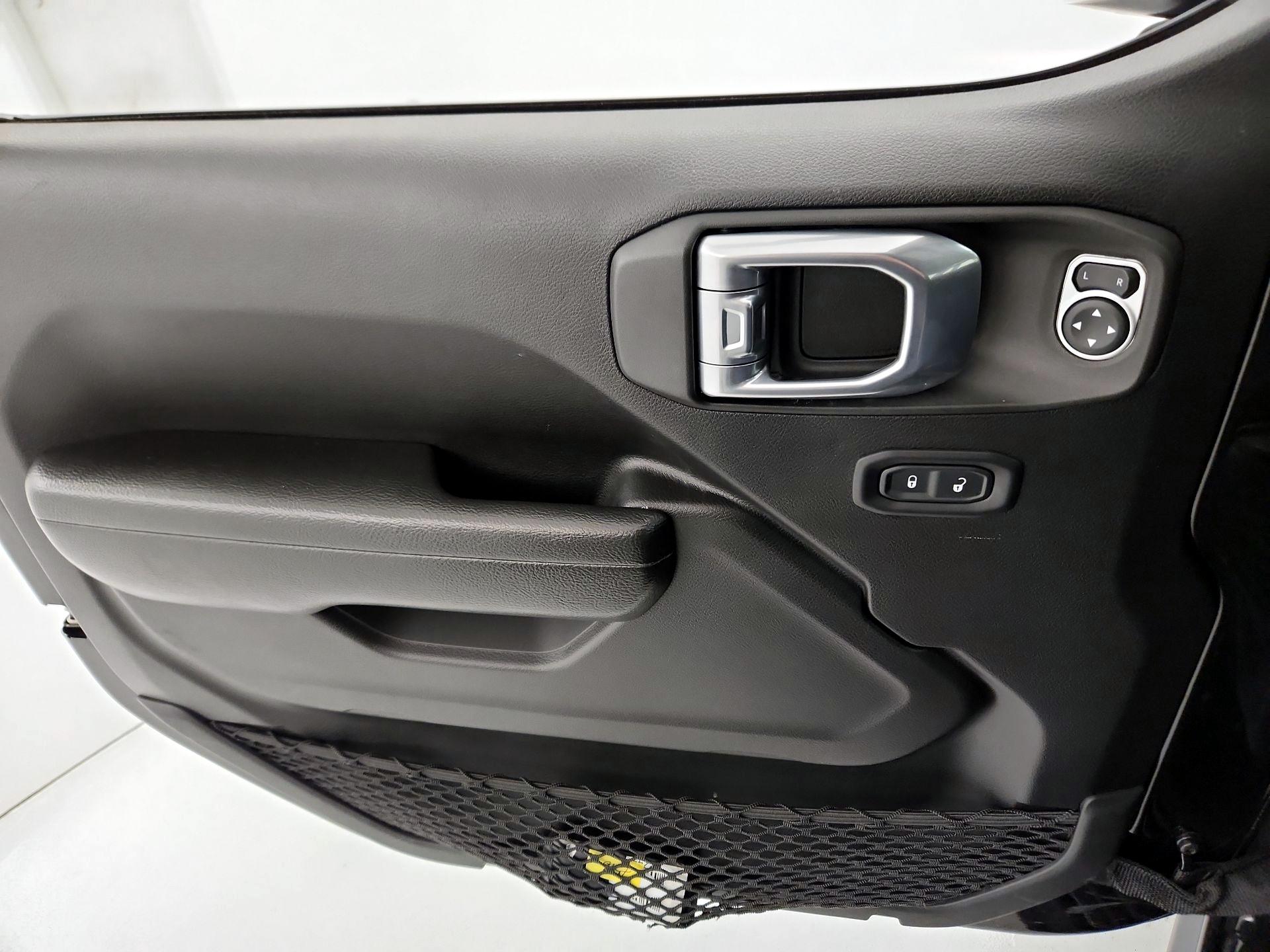 Thumbnail: 2022 Jeep Gladiator - 12