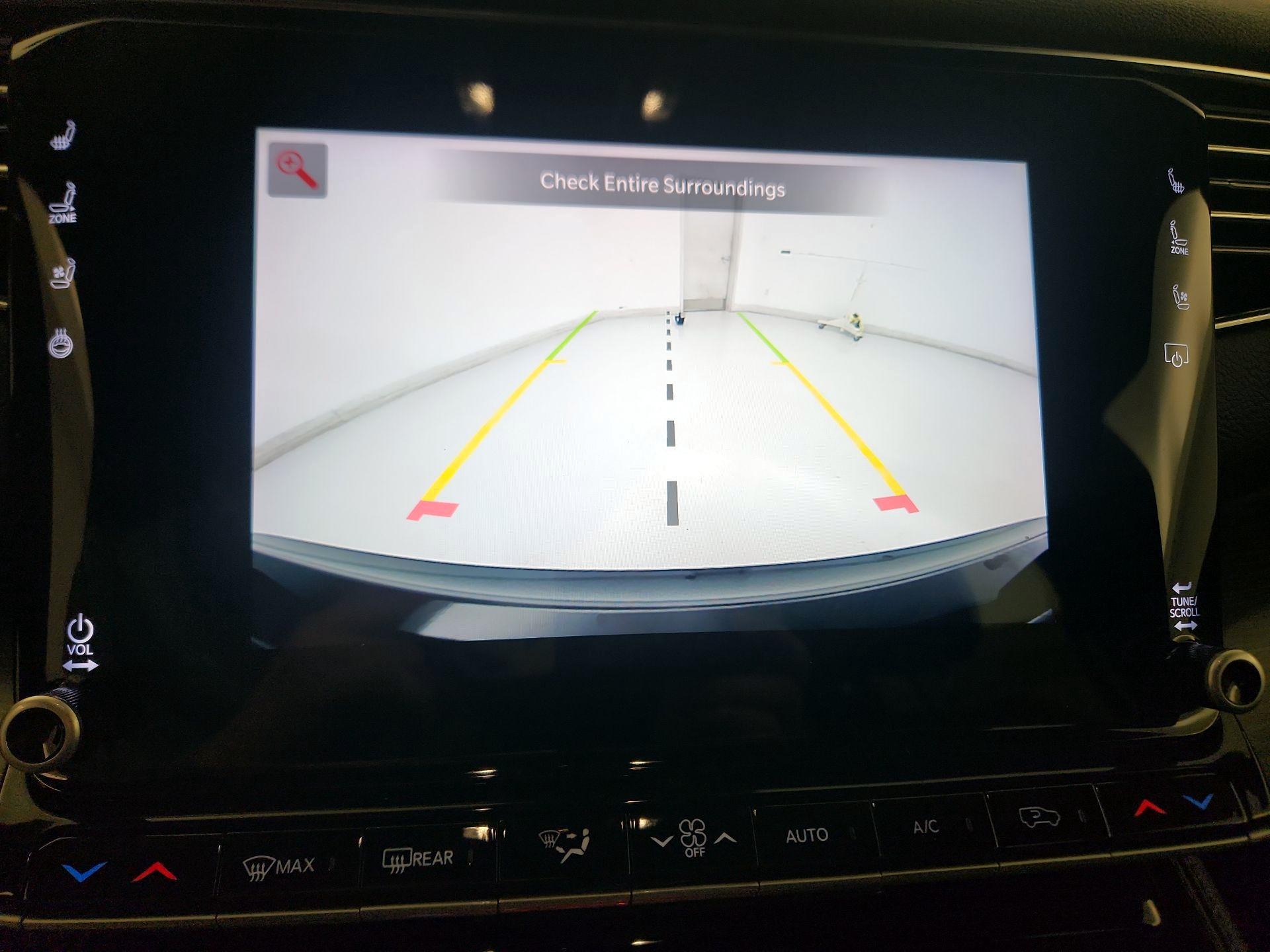 Thumbnail: 2024 Jeep Wagoneer - 15