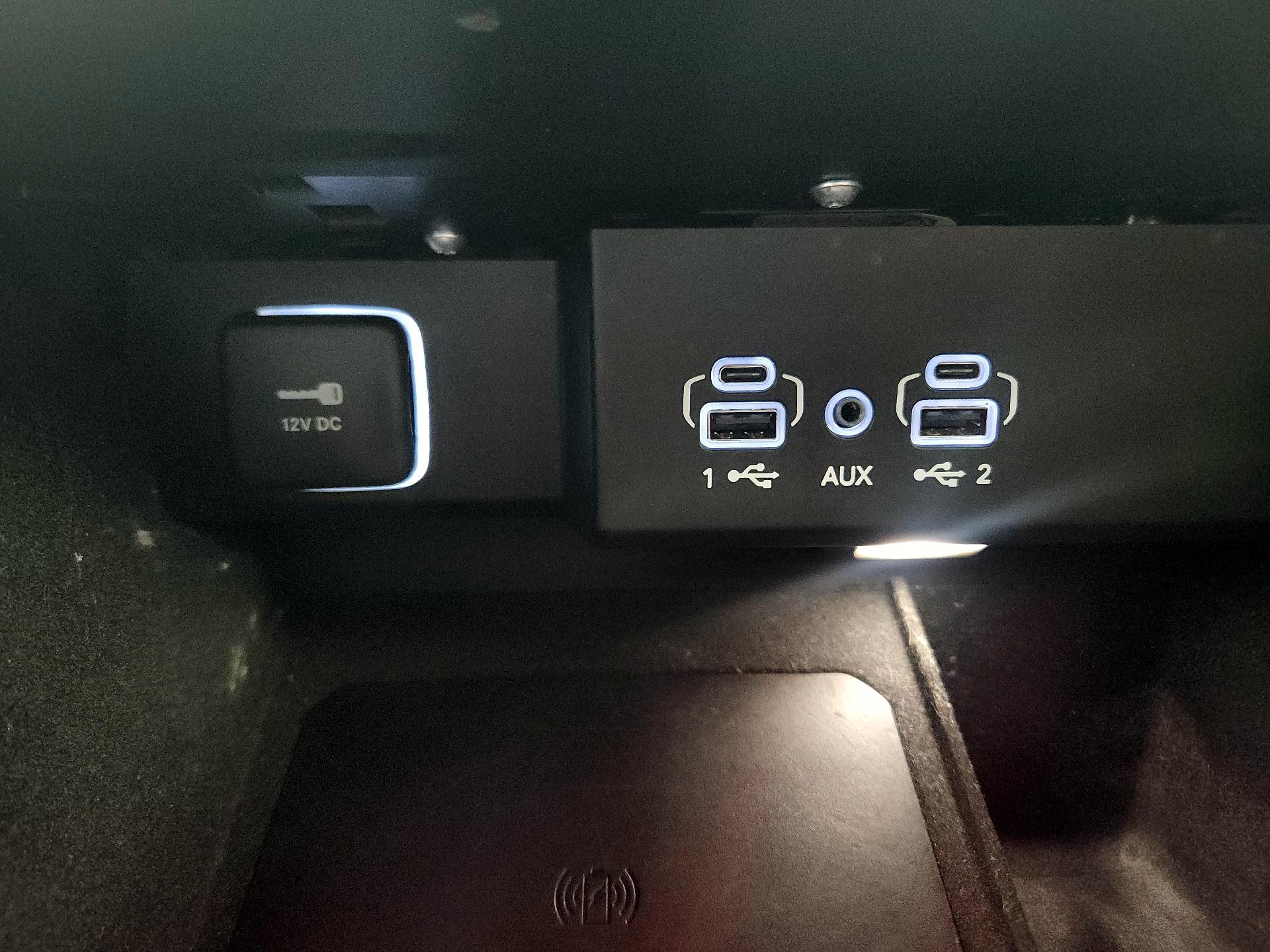 Thumbnail: 2024 Jeep Wagoneer - 19