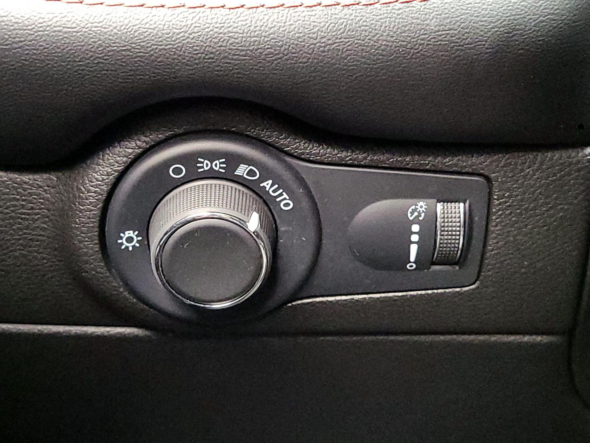 Thumbnail: 2023 Dodge Durango - 11