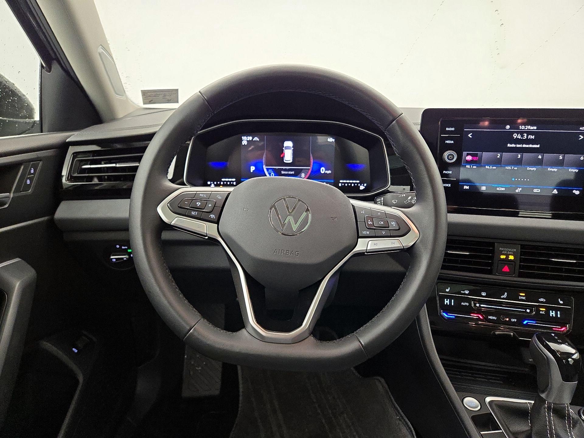 Thumbnail: 2025 Volkswagen Jetta - 10