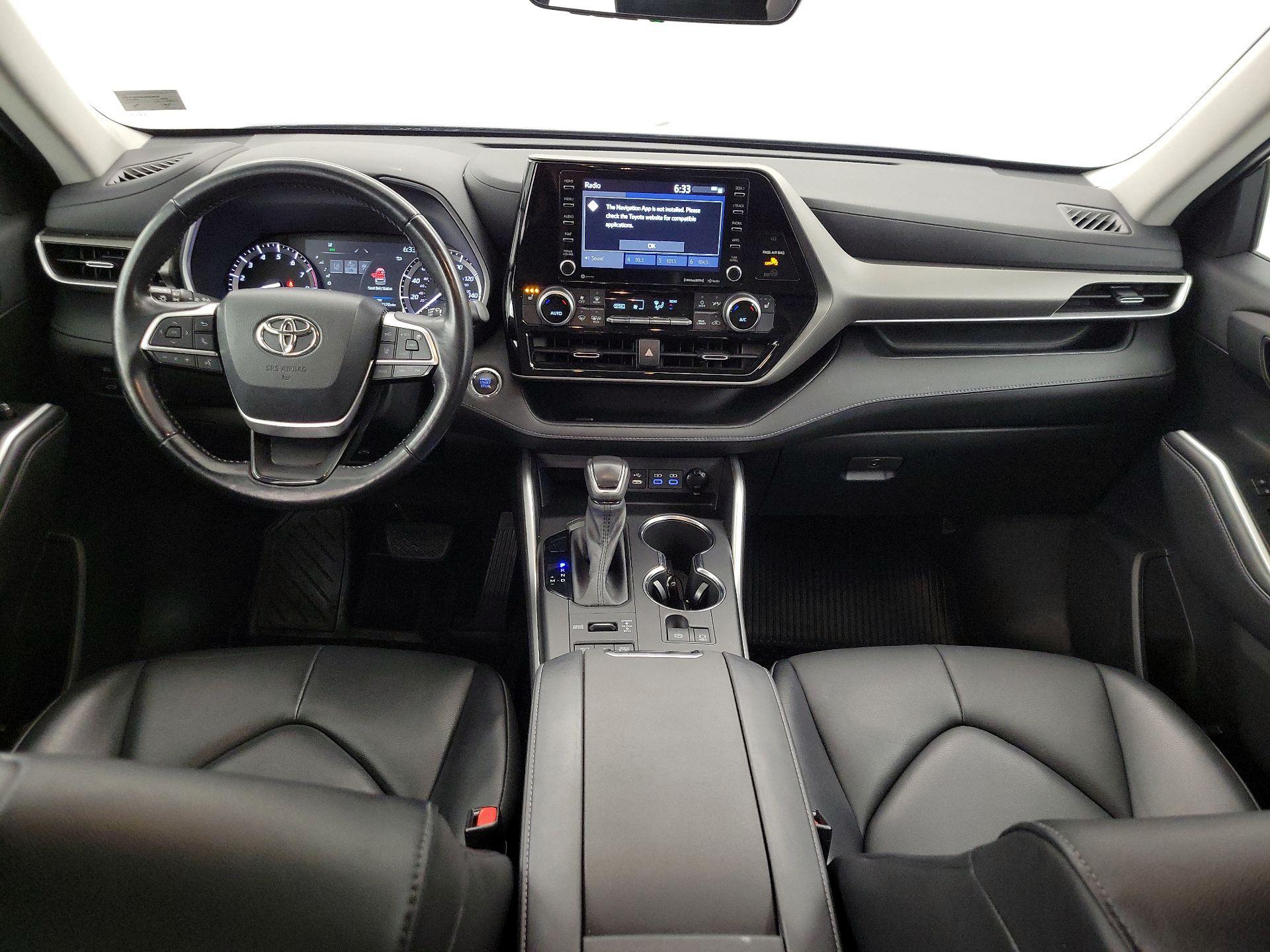 Thumbnail: 2022 Toyota Highlander - 9