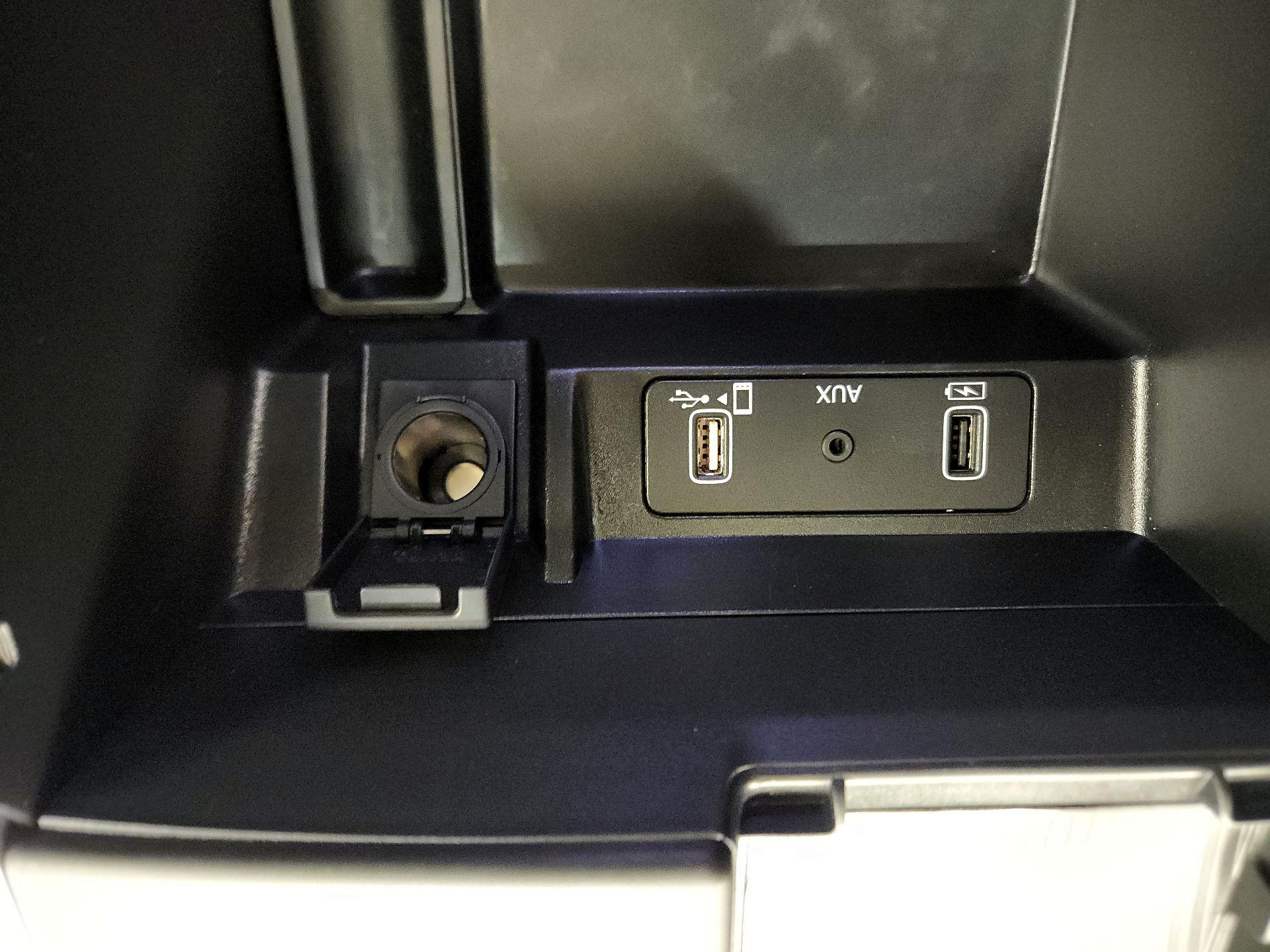 Thumbnail: 2023 Acura TLX - 18