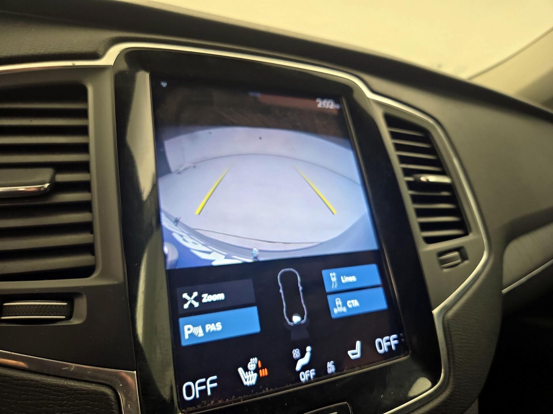 Thumbnail: 2020 Volvo XC90 - 14