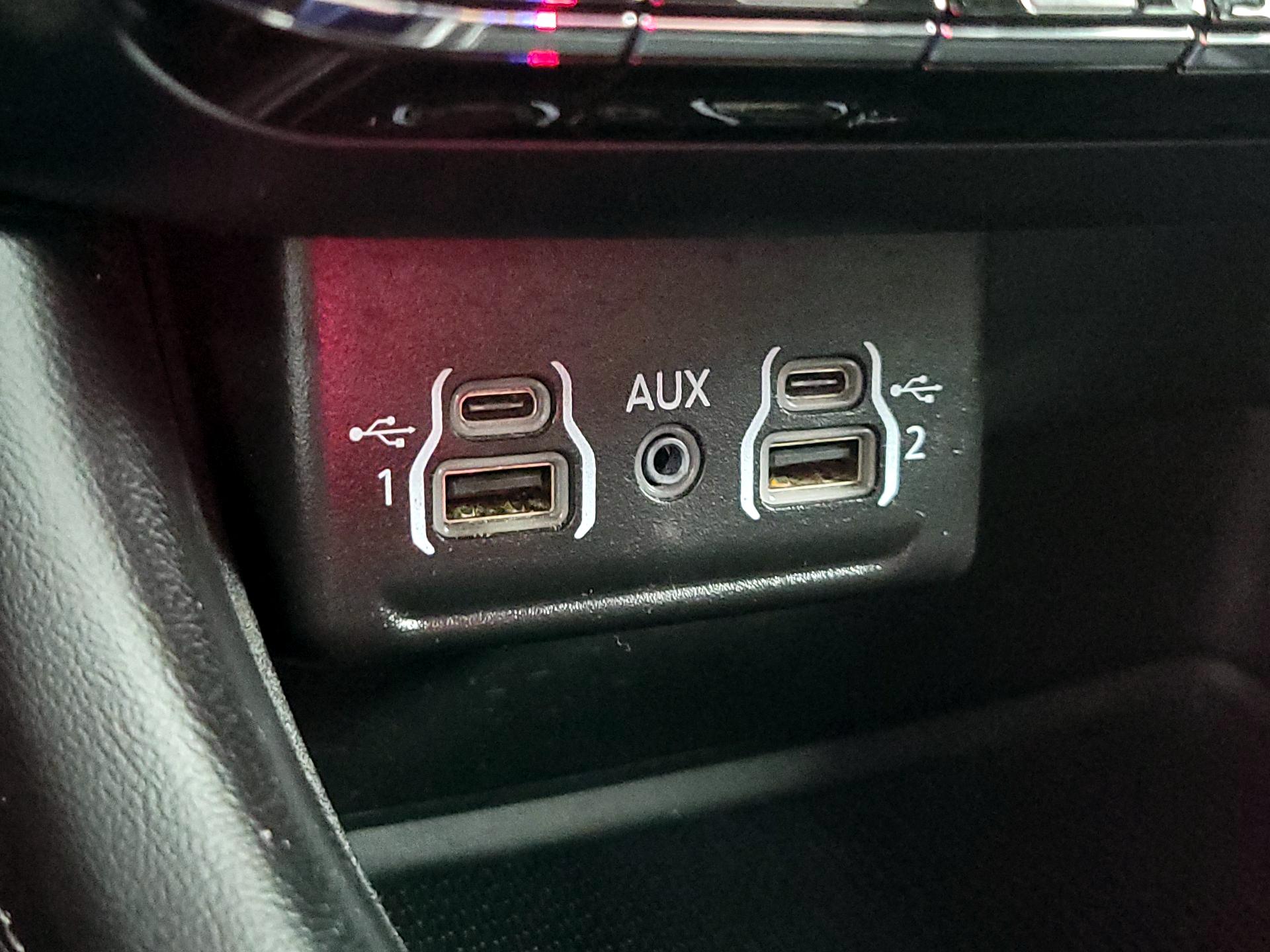 Thumbnail: 2022 Dodge Durango - 18