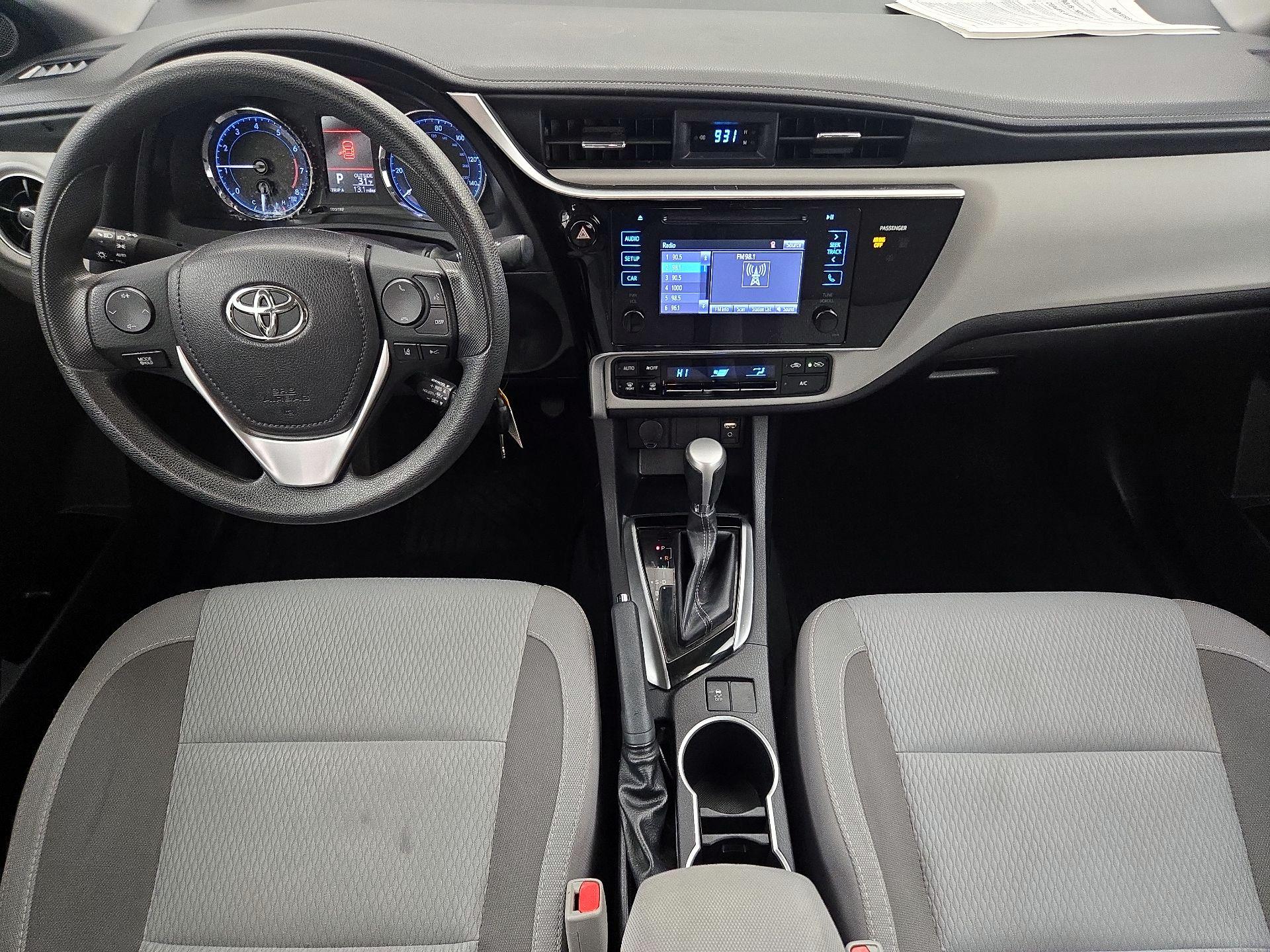 Thumbnail: 2017 Toyota Corolla - 9