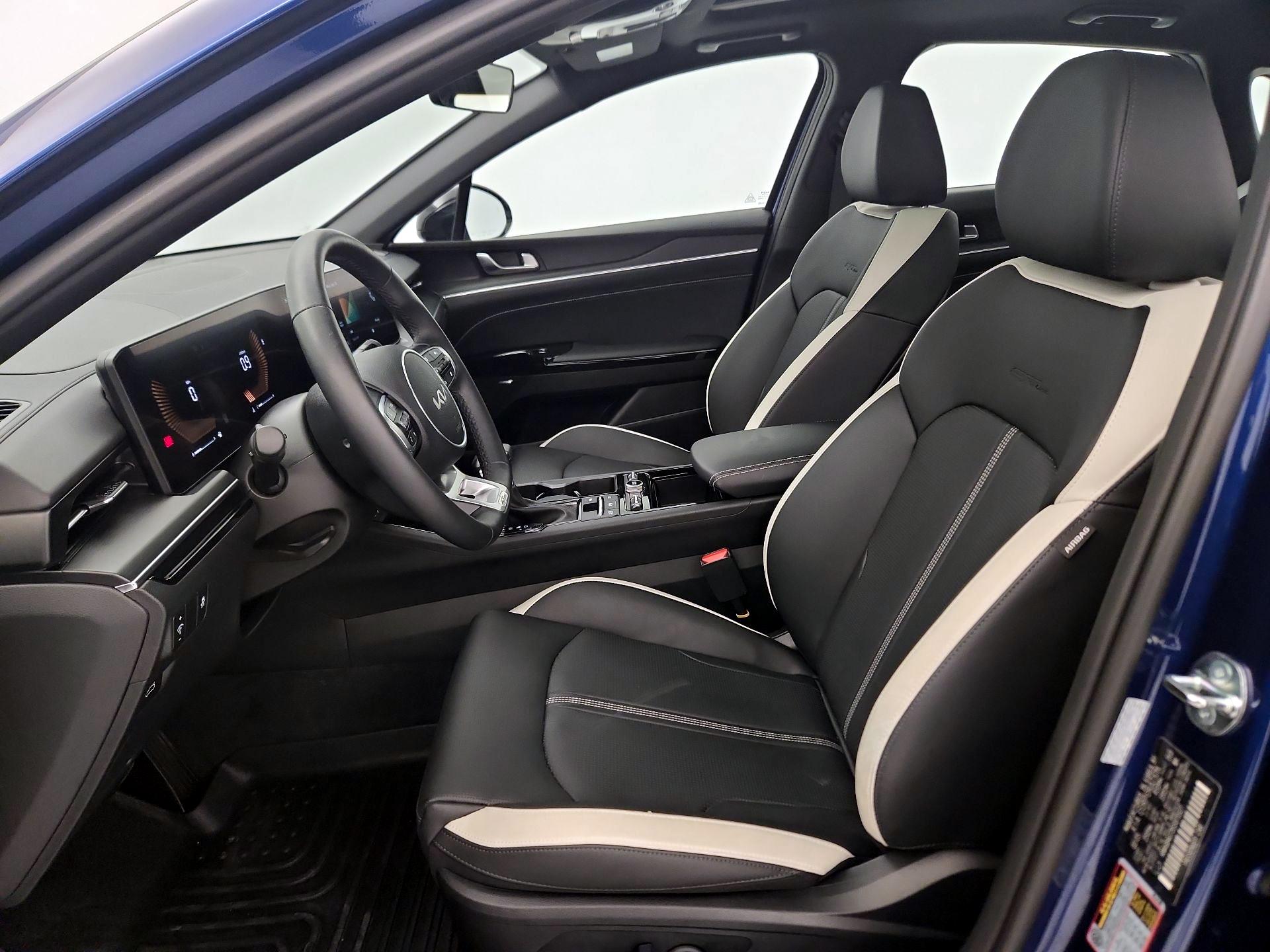 Thumbnail: 2025 Kia K5 - 11