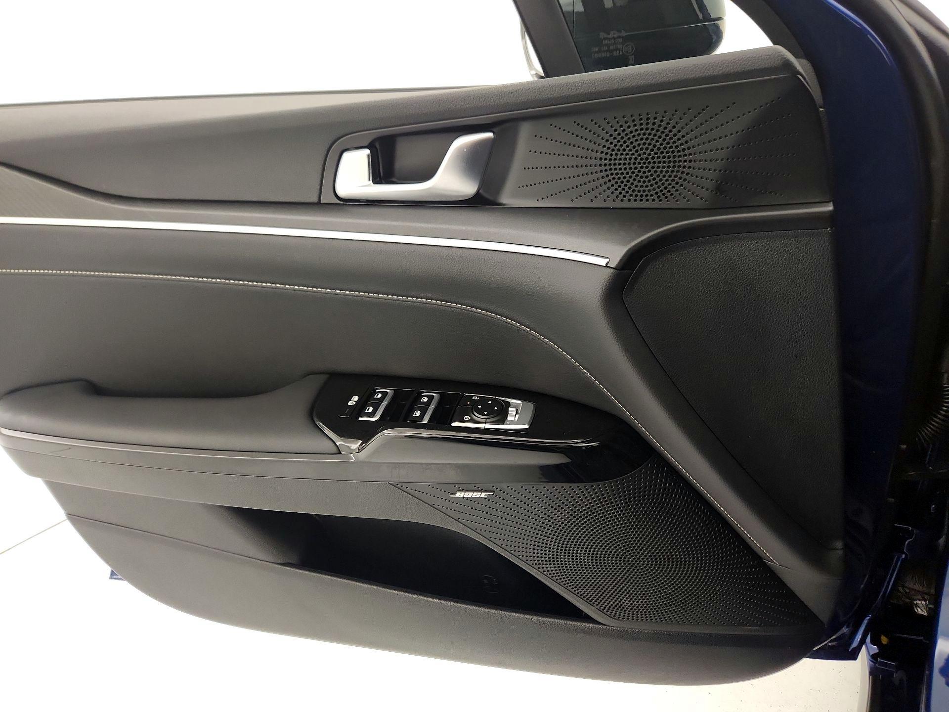 Thumbnail: 2025 Kia K5 - 13