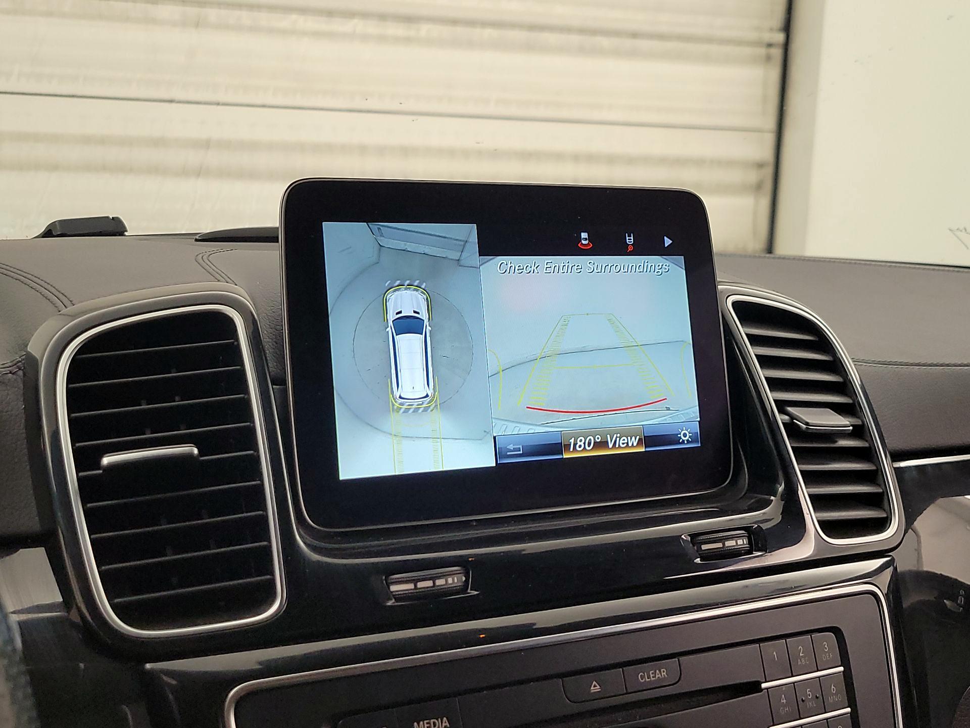 Thumbnail: 2019 Mercedes-Benz GLS - 15