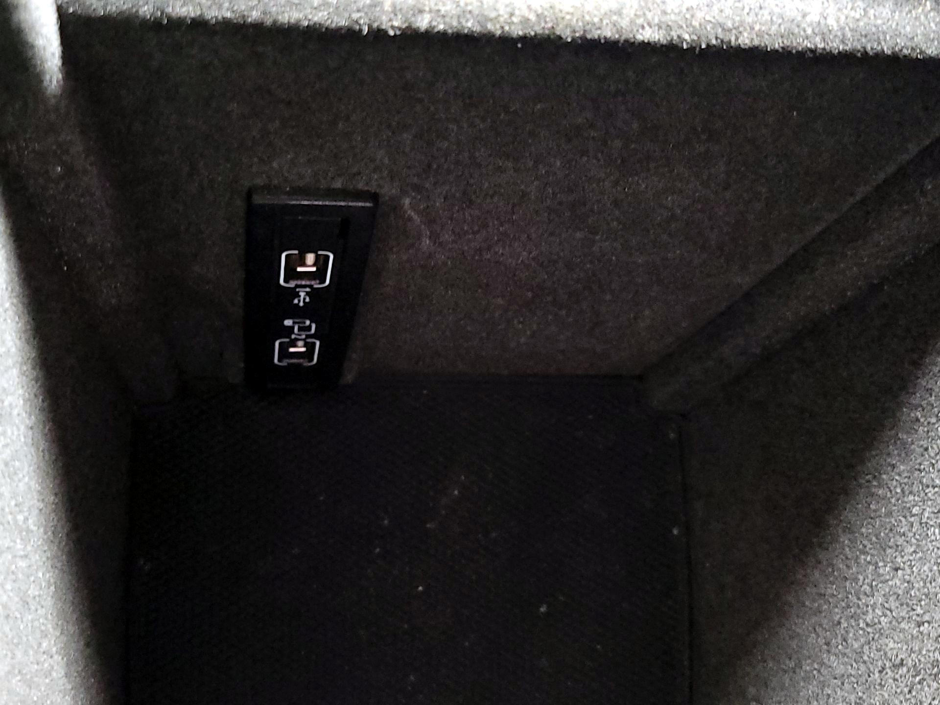 Thumbnail: 2019 Mercedes-Benz GLS - 19