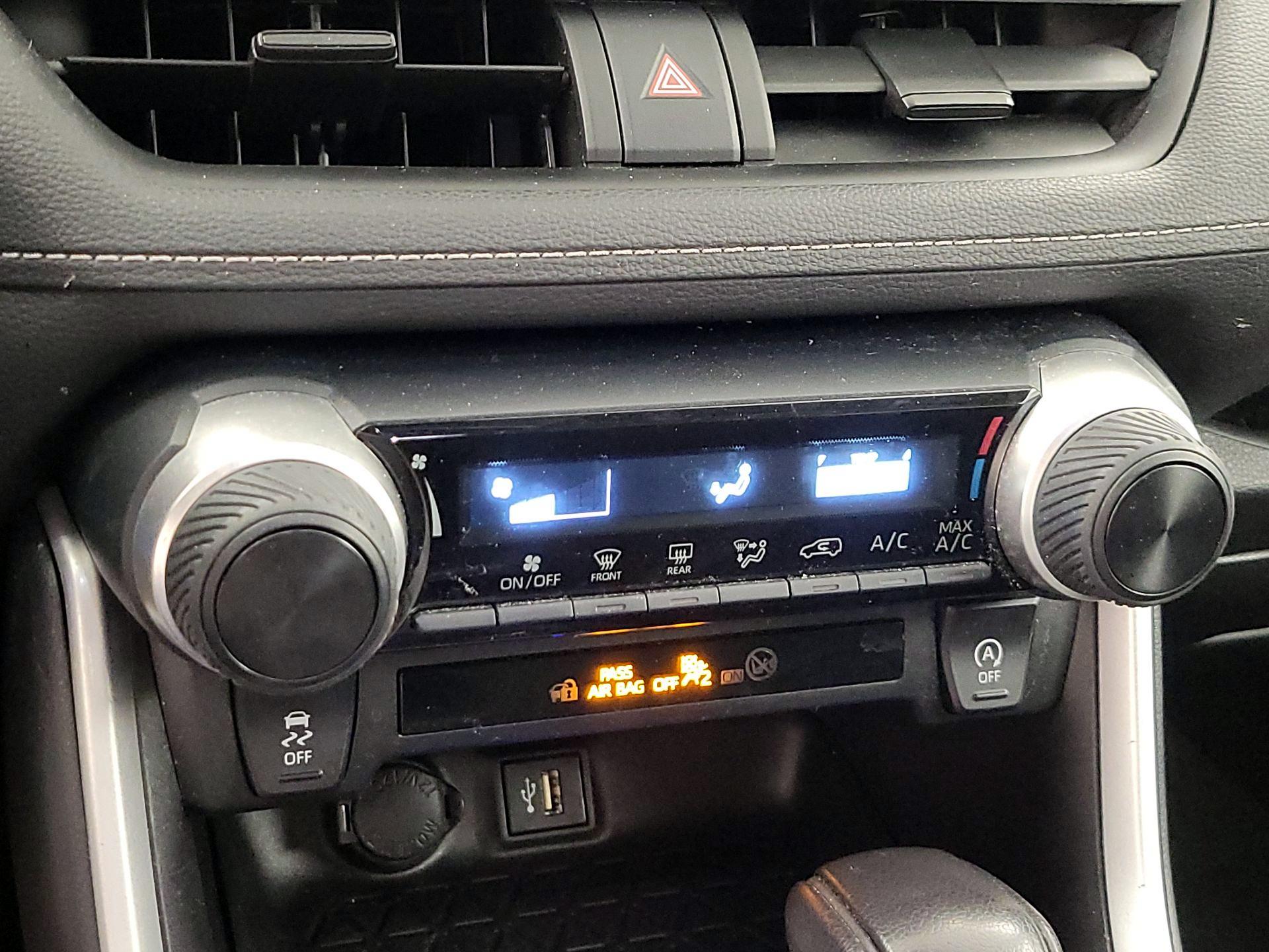 Thumbnail: 2023 Toyota RAV4 - 16