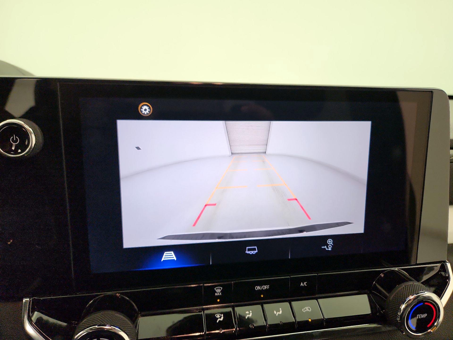 Thumbnail: 2023 Chevrolet Colorado - 14