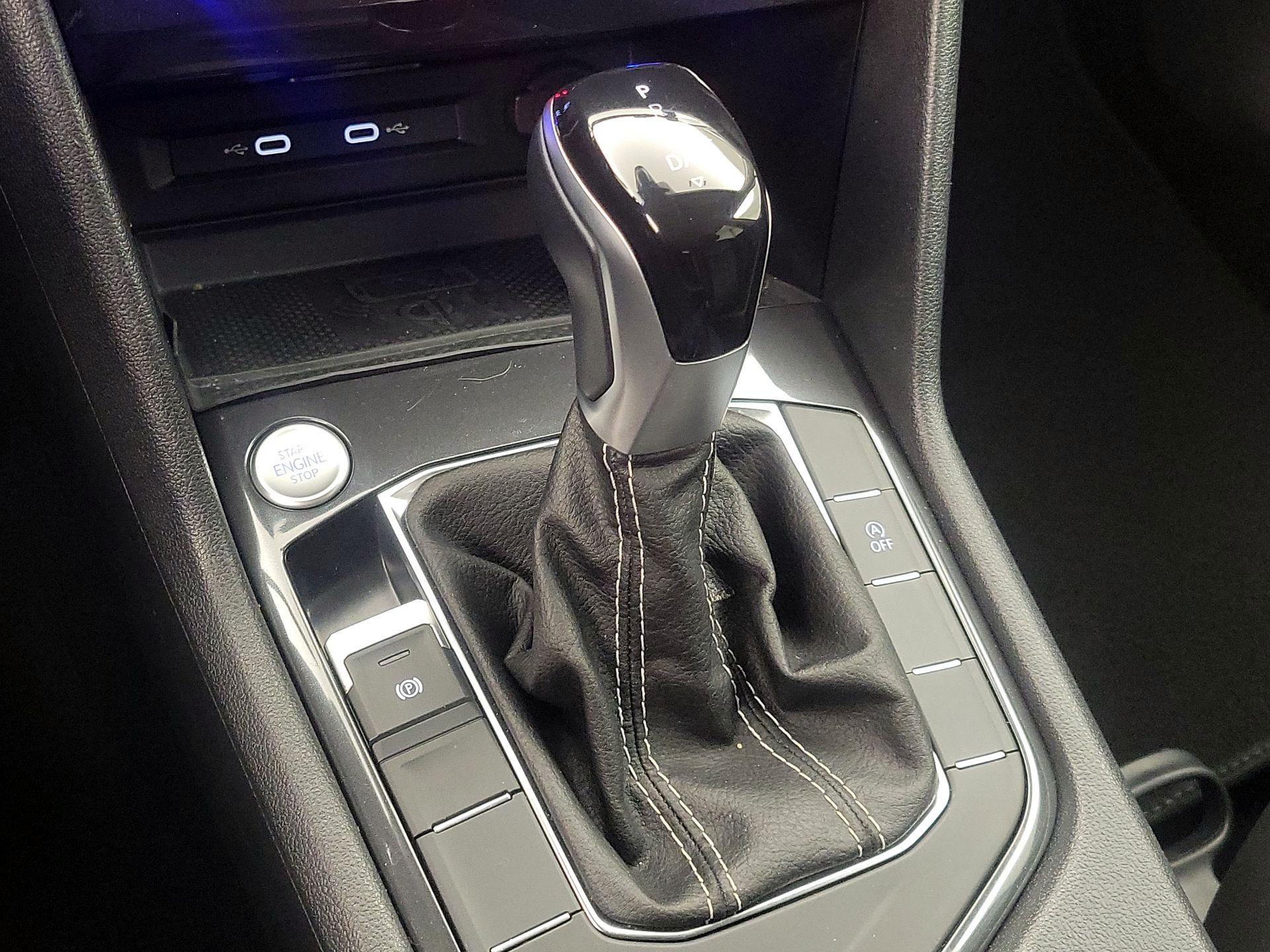 Thumbnail: 2024 Volkswagen Tiguan - 17