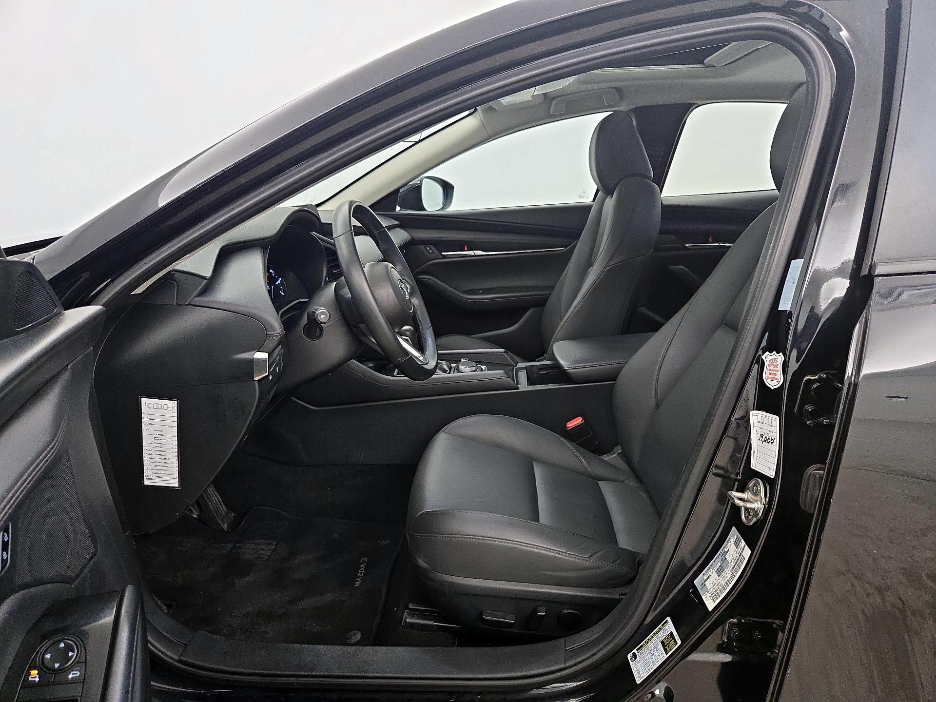 Thumbnail: 2025 Mazda Mazda3 - 11