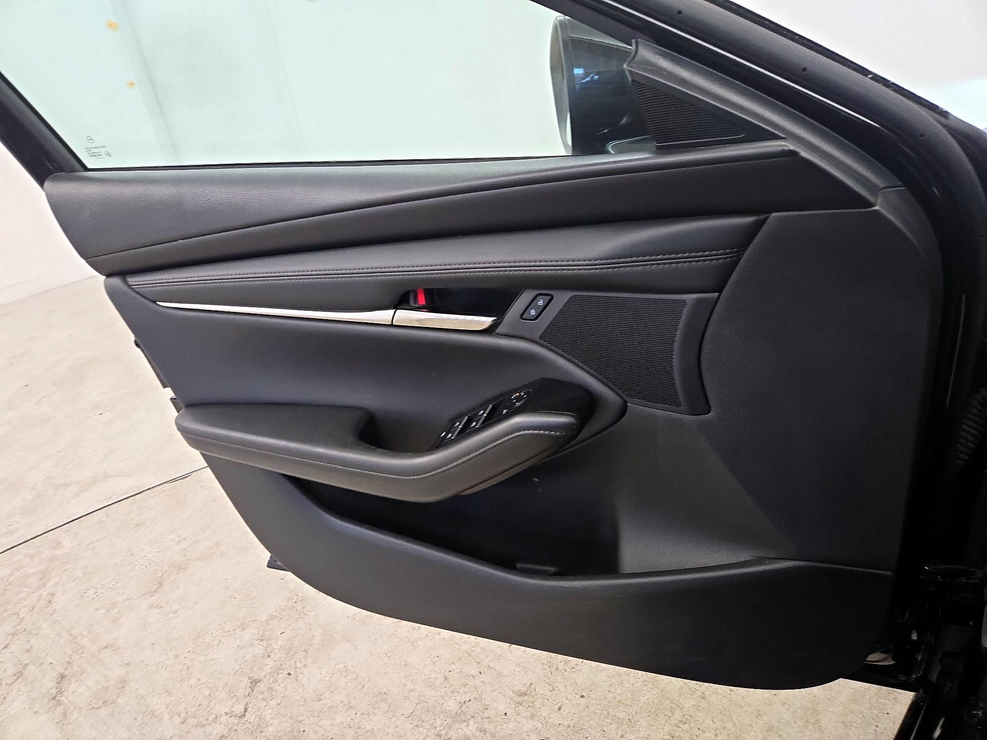 Thumbnail: 2025 Mazda Mazda3 - 12