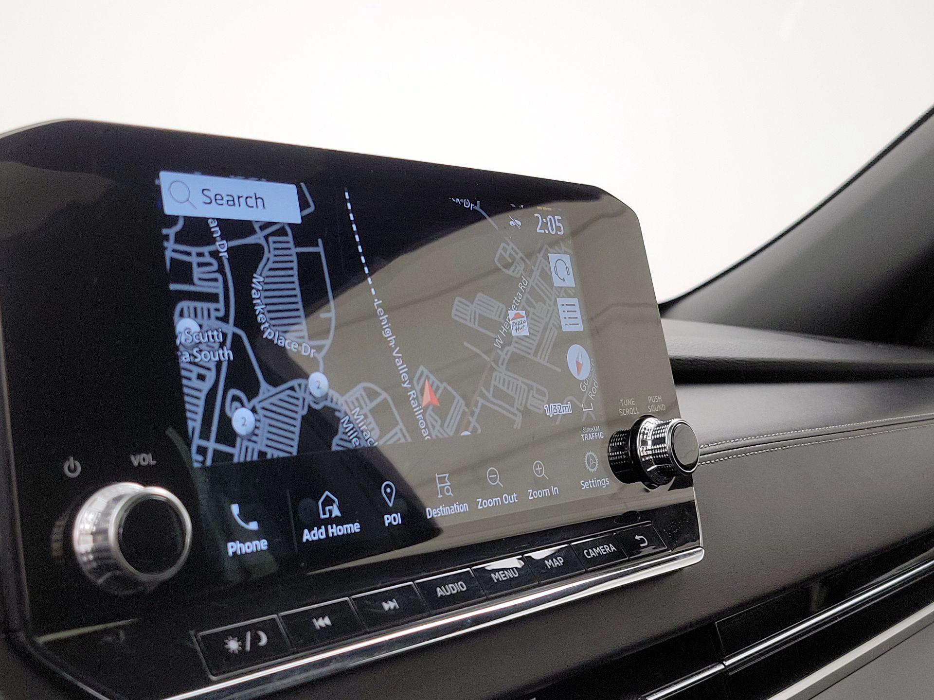 Thumbnail: 2023 Mitsubishi Outlander - 14