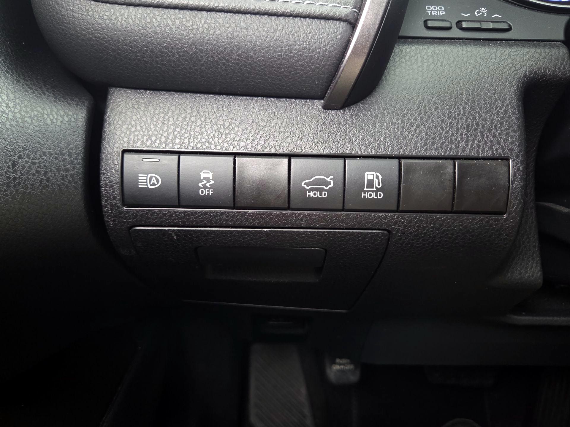 Thumbnail: 2023 Toyota Camry - 13