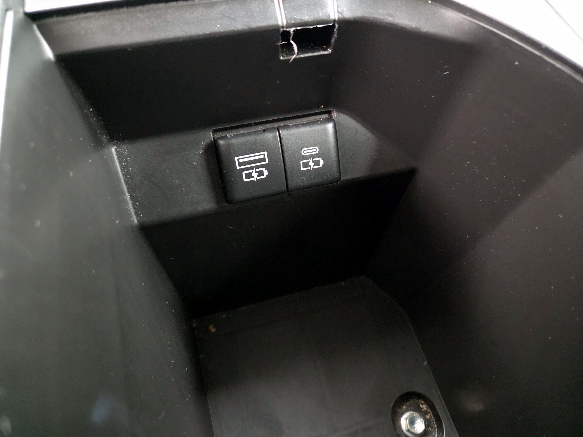 Thumbnail: 2023 Toyota Camry - 18