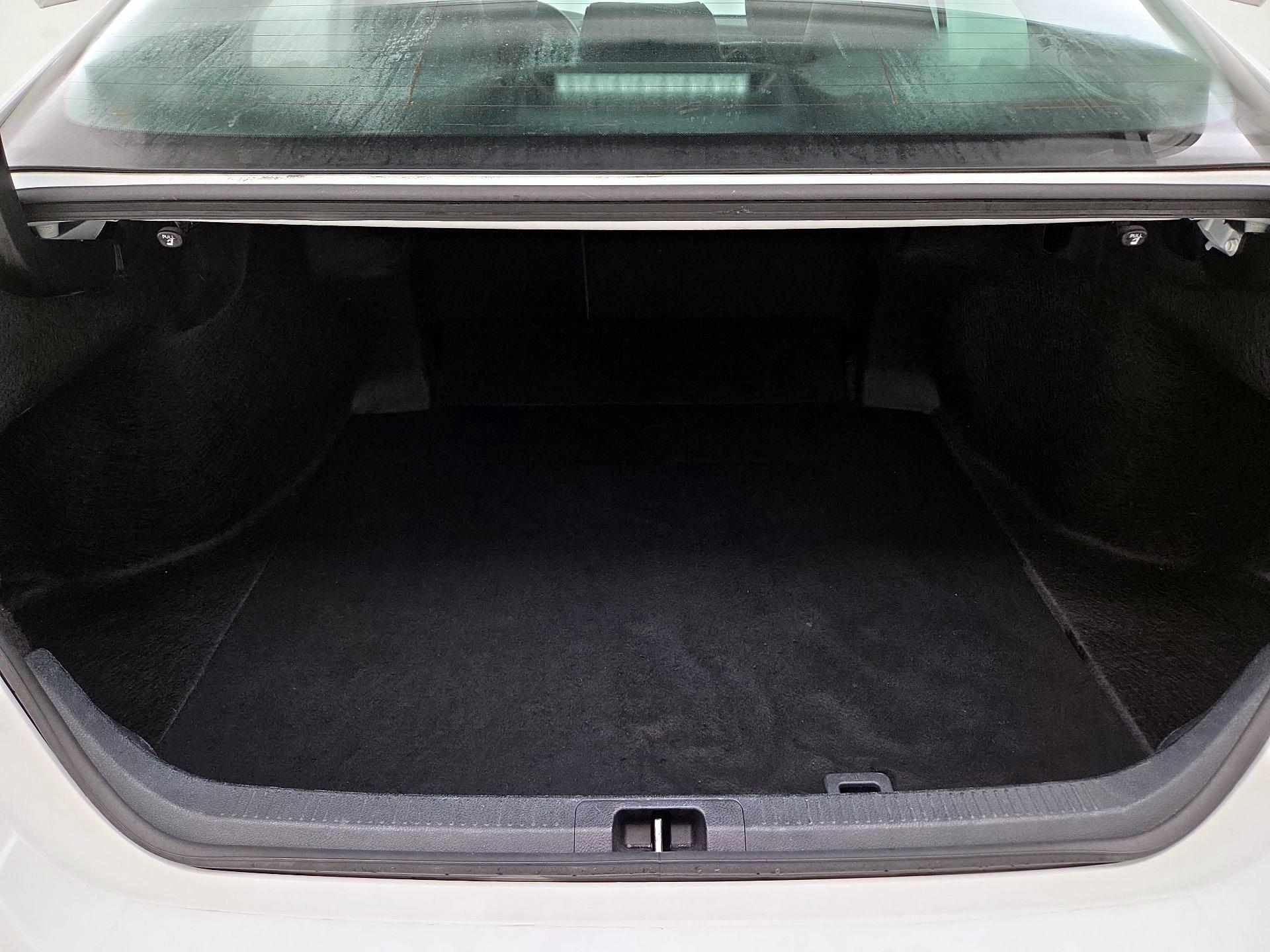 Thumbnail: 2023 Toyota Camry - 20