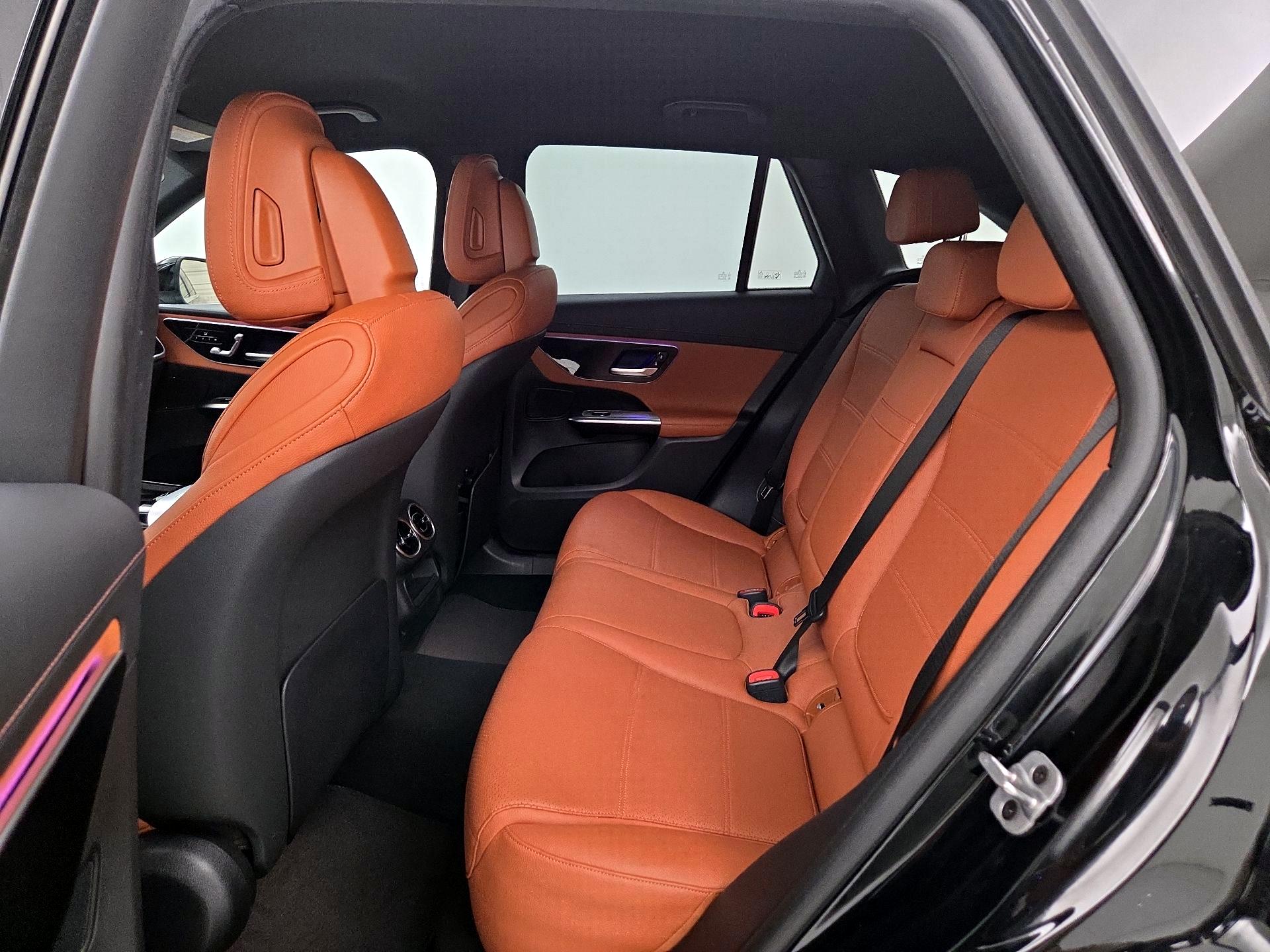 Thumbnail: 2024 Mercedes-Benz GLC - 17