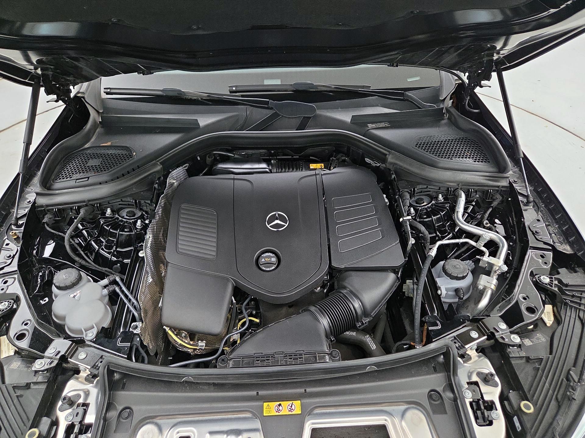 Thumbnail: 2024 Mercedes-Benz GLC - 19