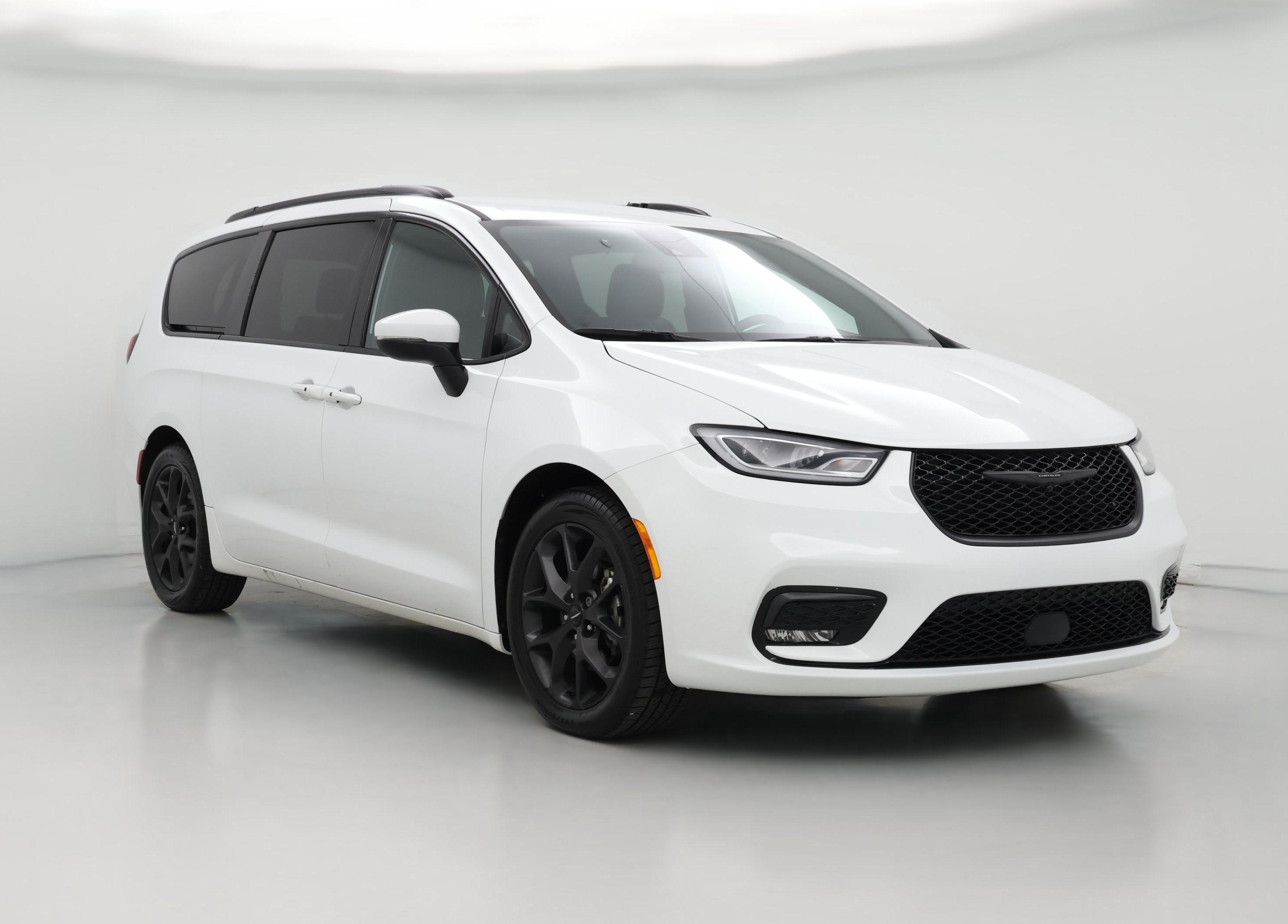 Thumbnail: 2023 Chrysler Pacifica - 1