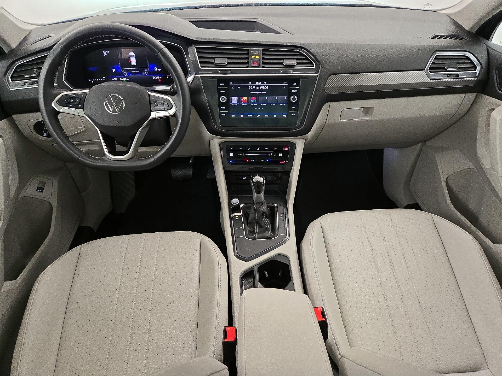 Thumbnail: 2024 Volkswagen Tiguan - 9