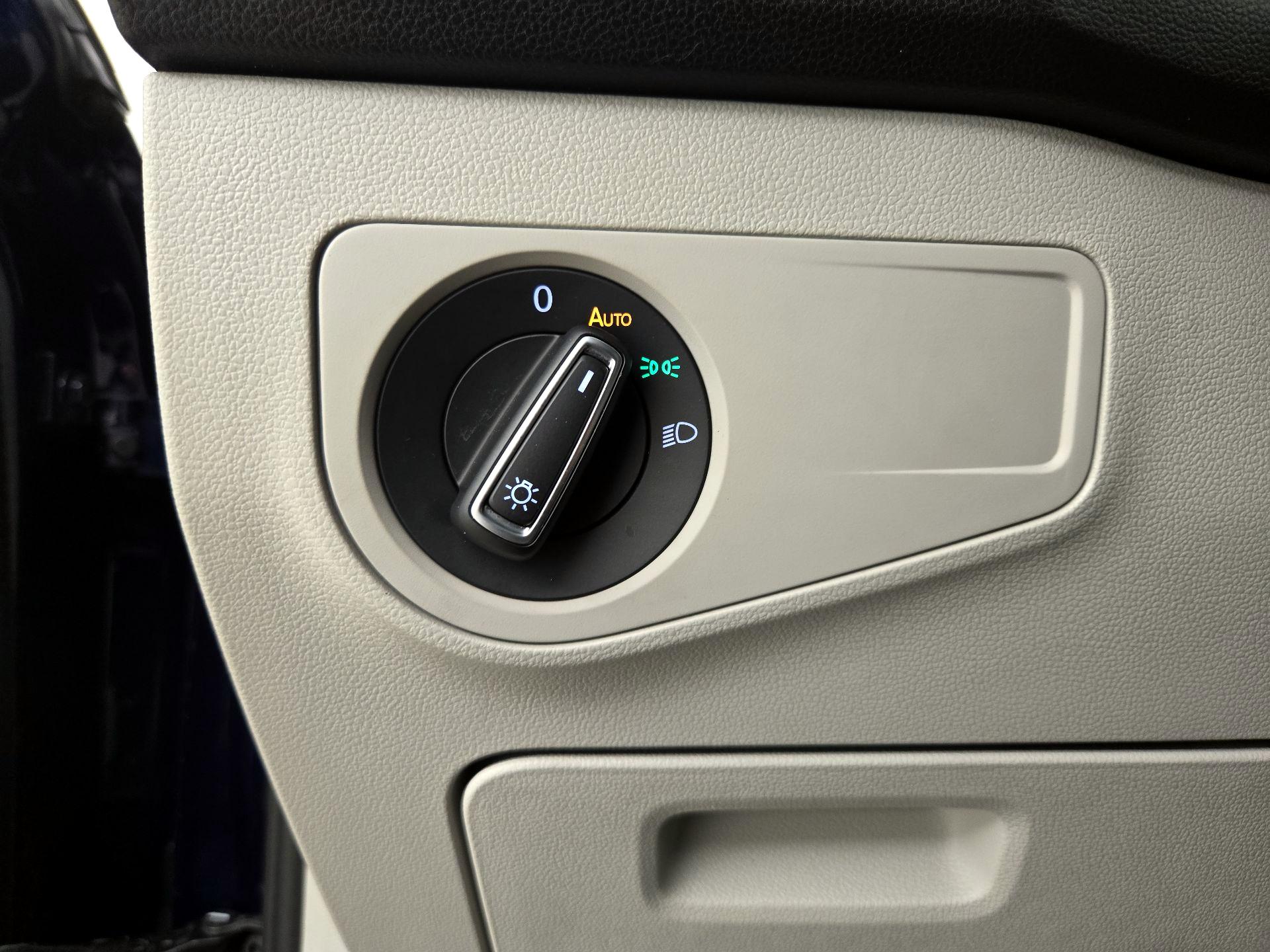 Thumbnail: 2024 Volkswagen Tiguan - 13