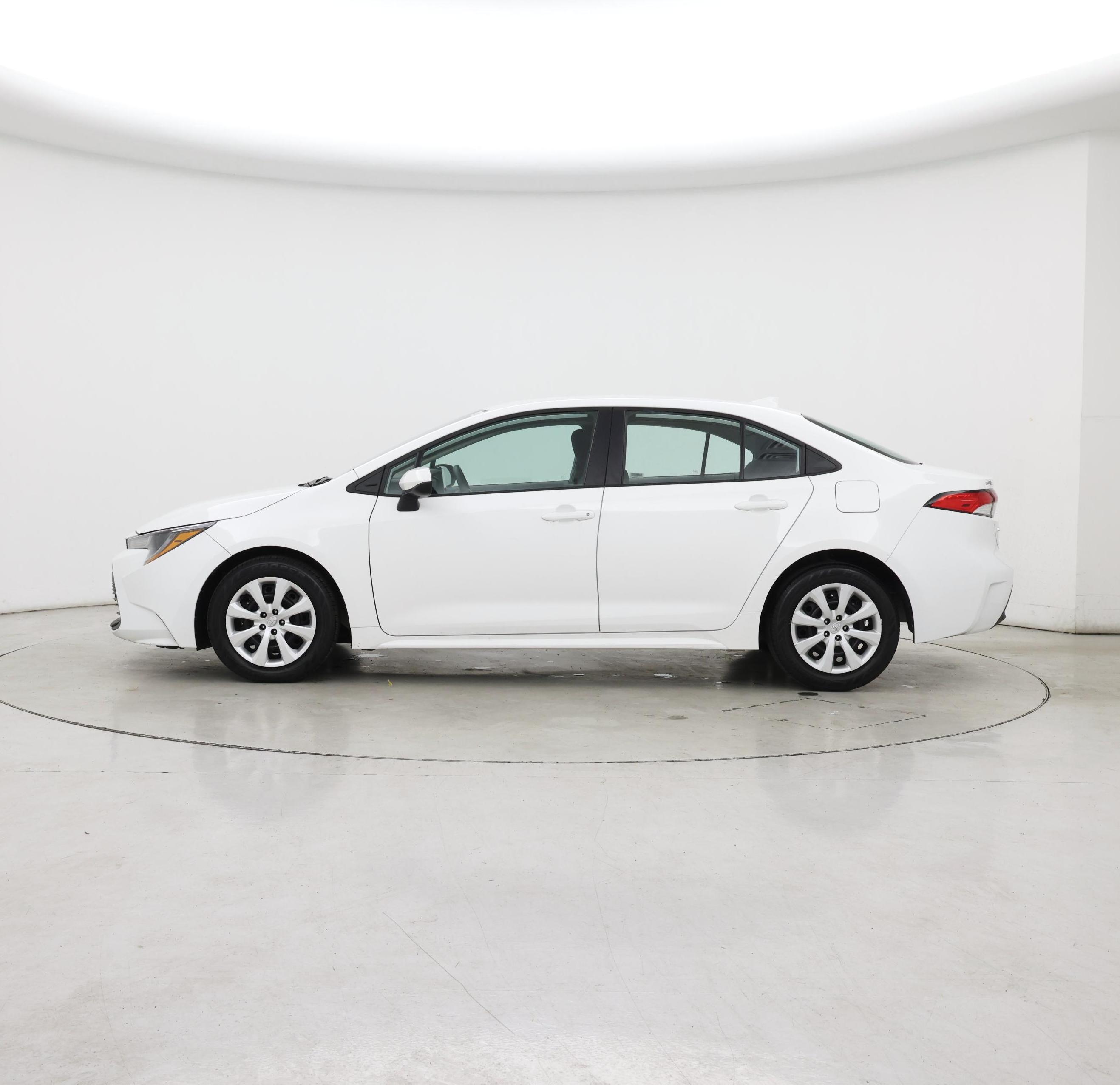 Thumbnail: 2024 Toyota Corolla - 3