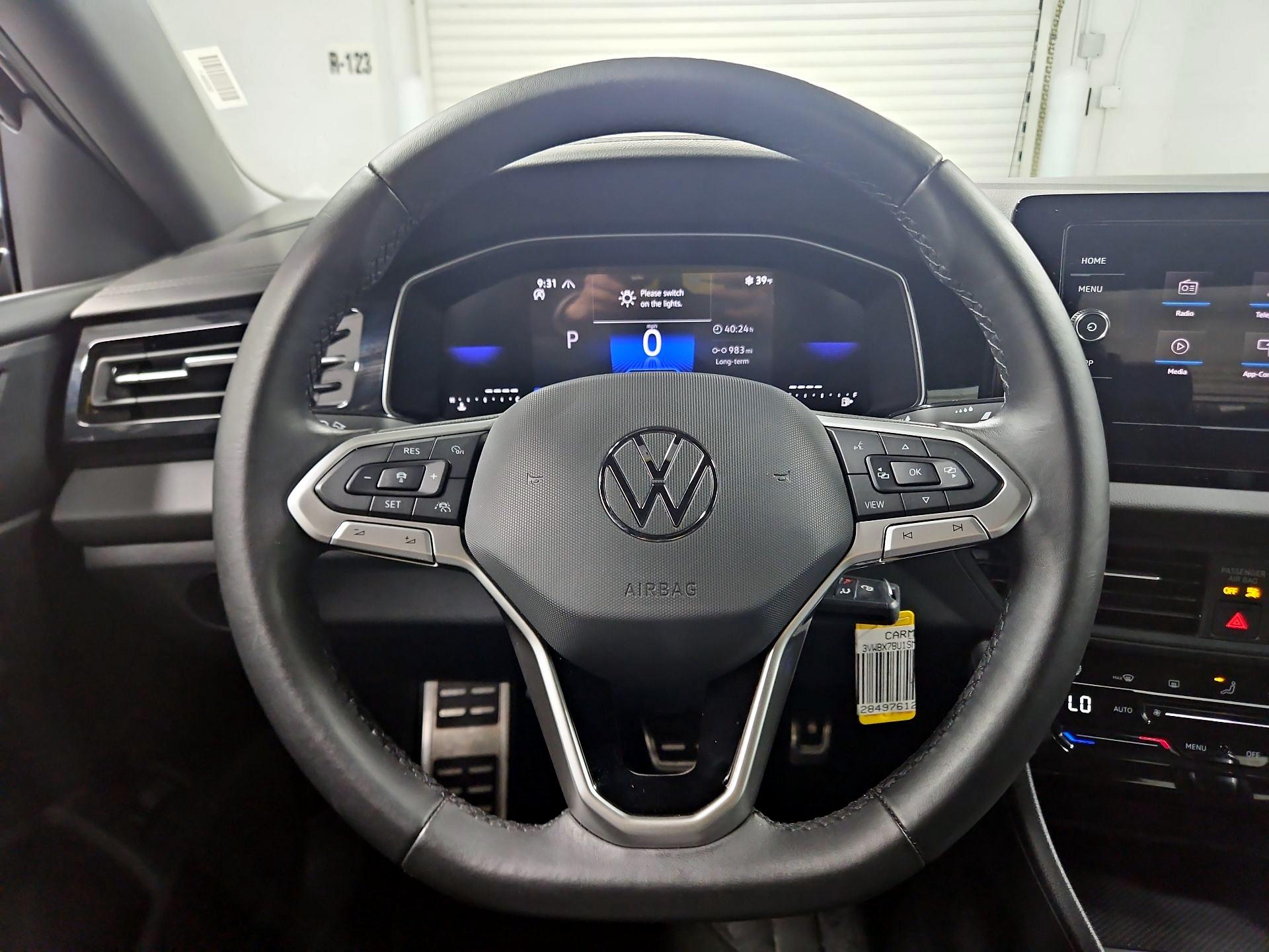 Thumbnail: 2025 Volkswagen Jetta - 10