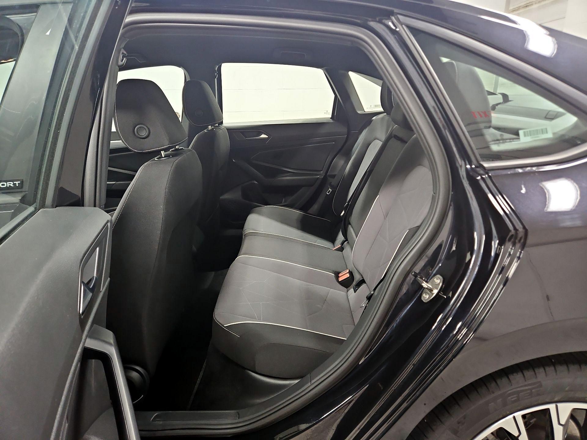 Thumbnail: 2025 Volkswagen Jetta - 19