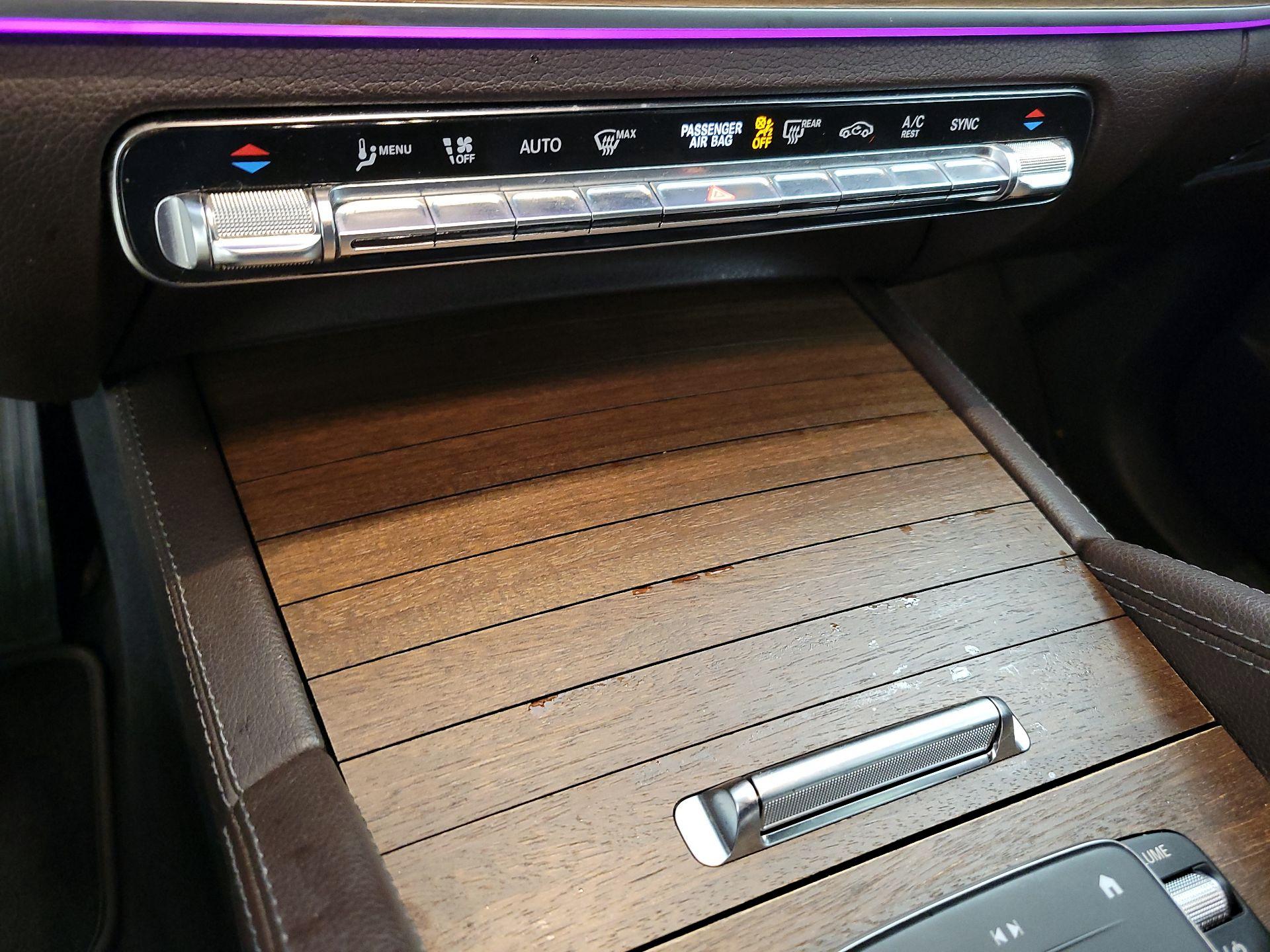 Thumbnail: 2021 Mercedes-Benz GLE - 17