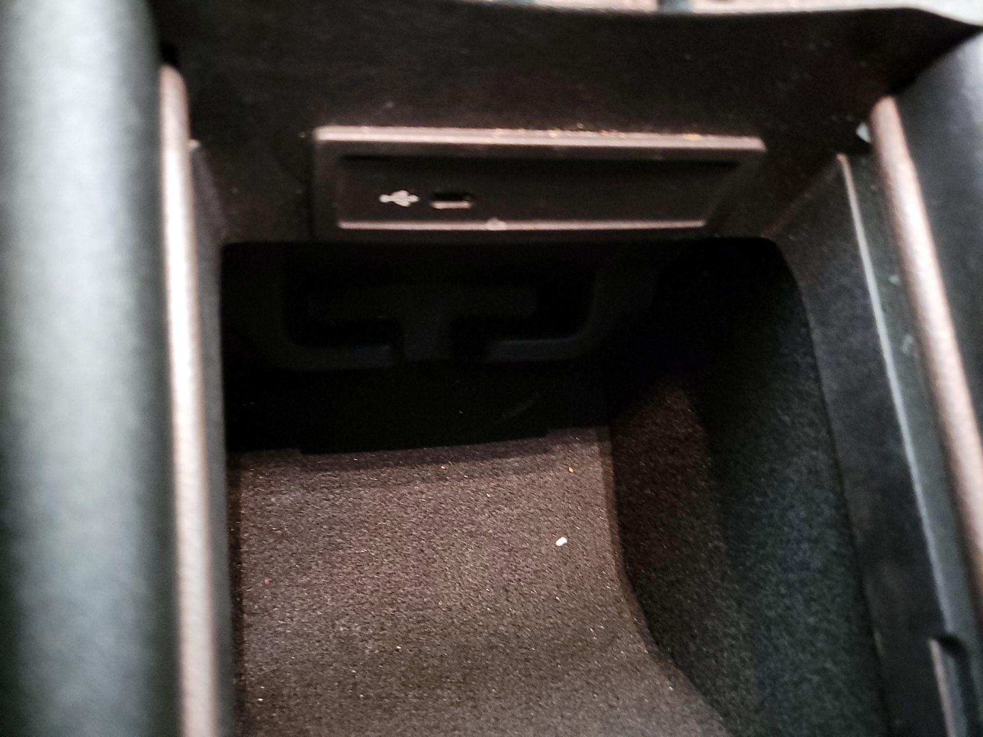 Thumbnail: 2021 Mercedes-Benz GLE - 19