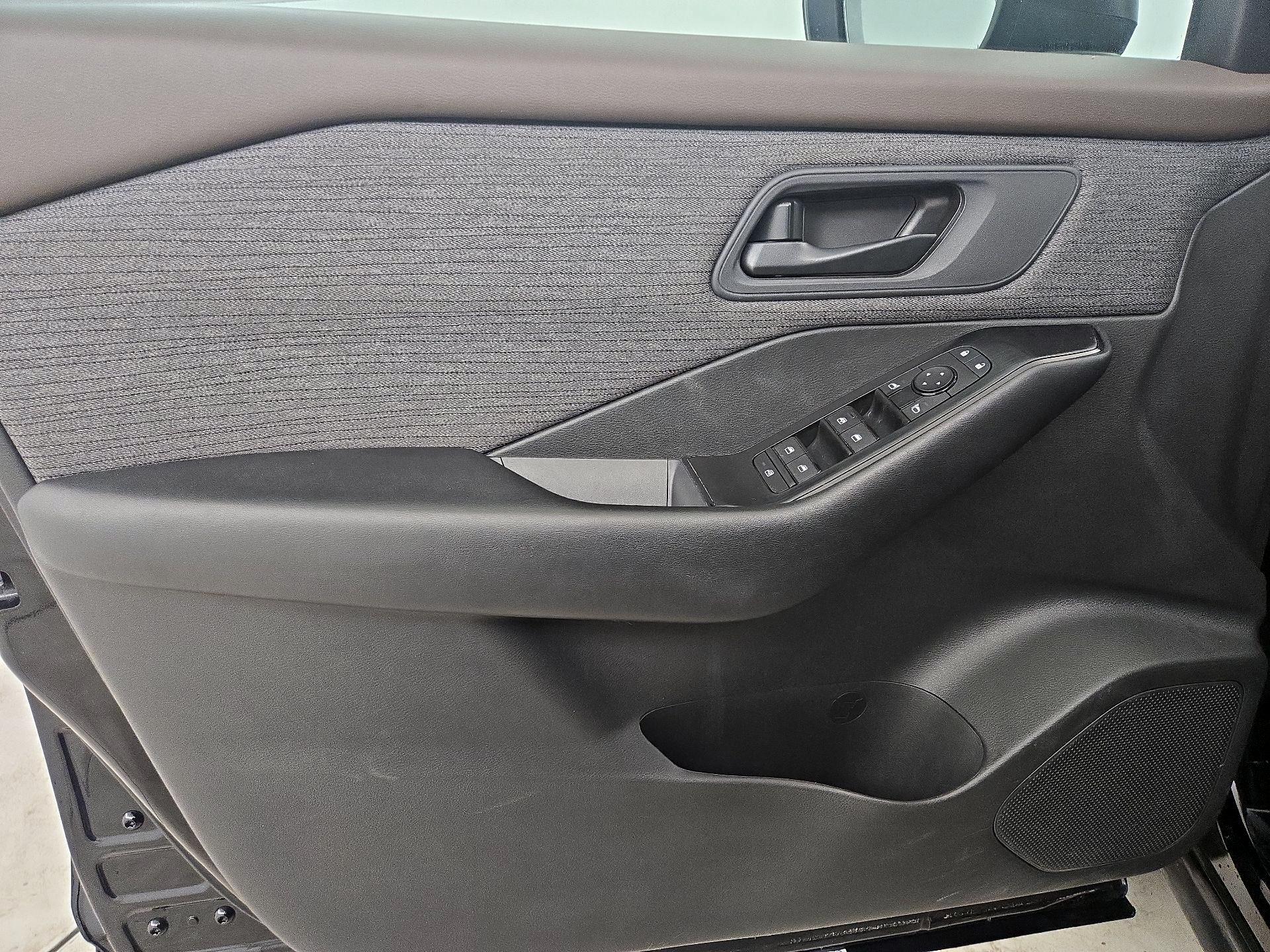 Thumbnail: 2023 Nissan Rogue - 12