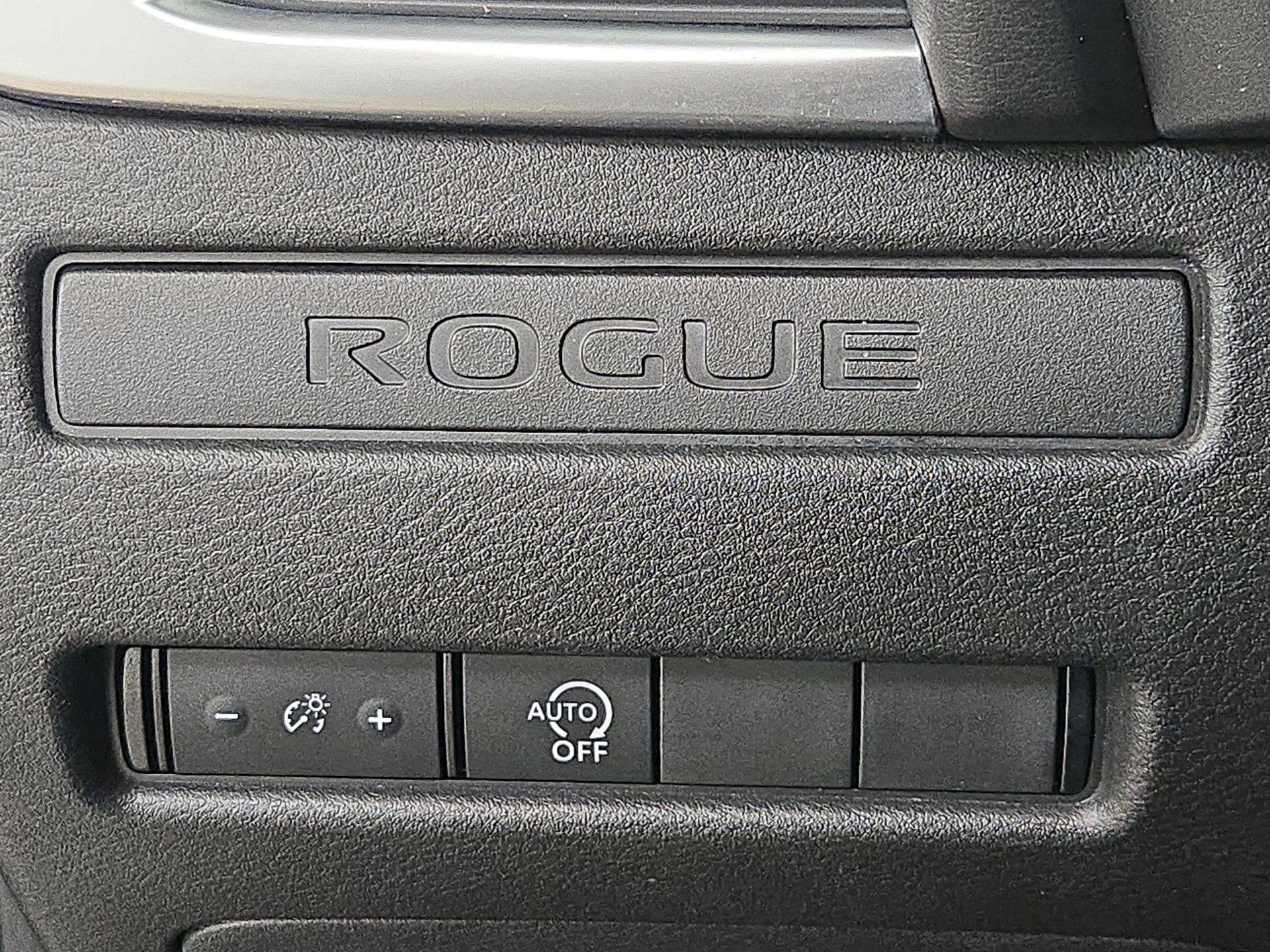 Thumbnail: 2023 Nissan Rogue - 13