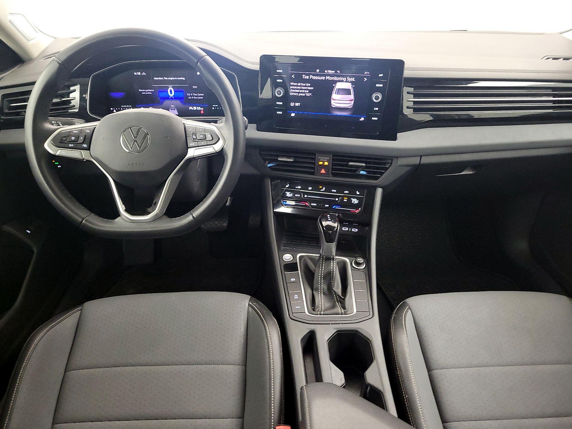 Thumbnail: 2025 Volkswagen Jetta - 9