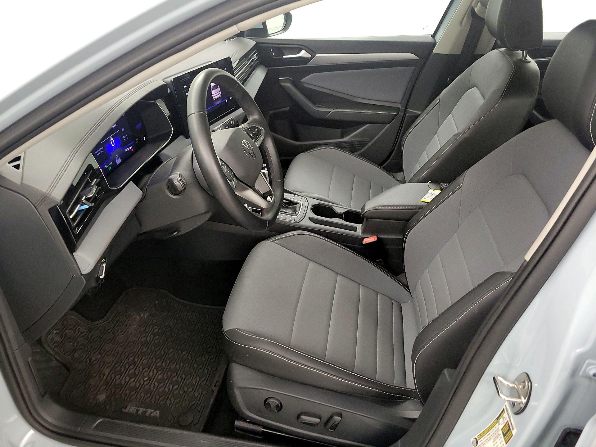 Thumbnail: 2025 Volkswagen Jetta - 11