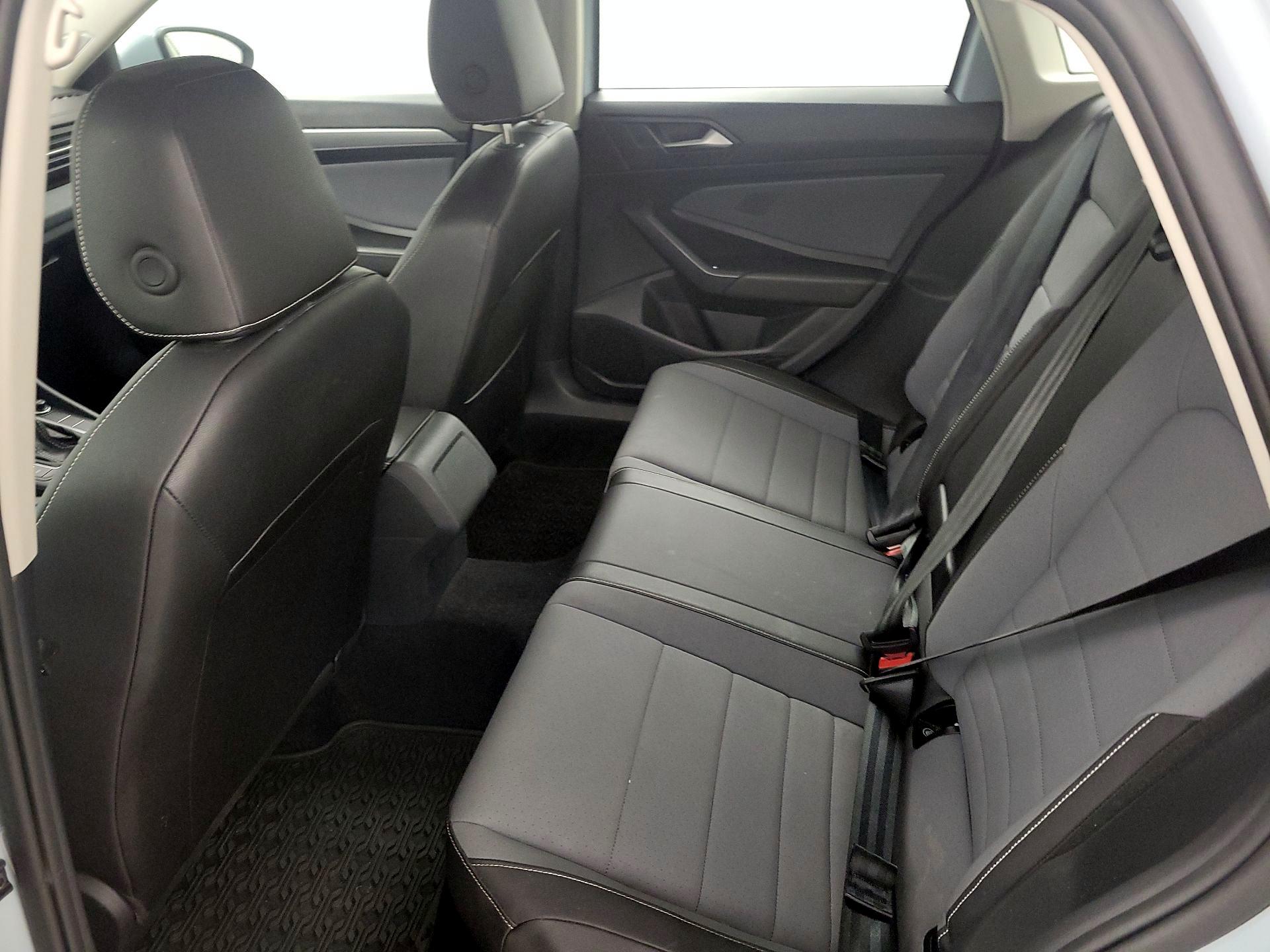 Thumbnail: 2025 Volkswagen Jetta - 19