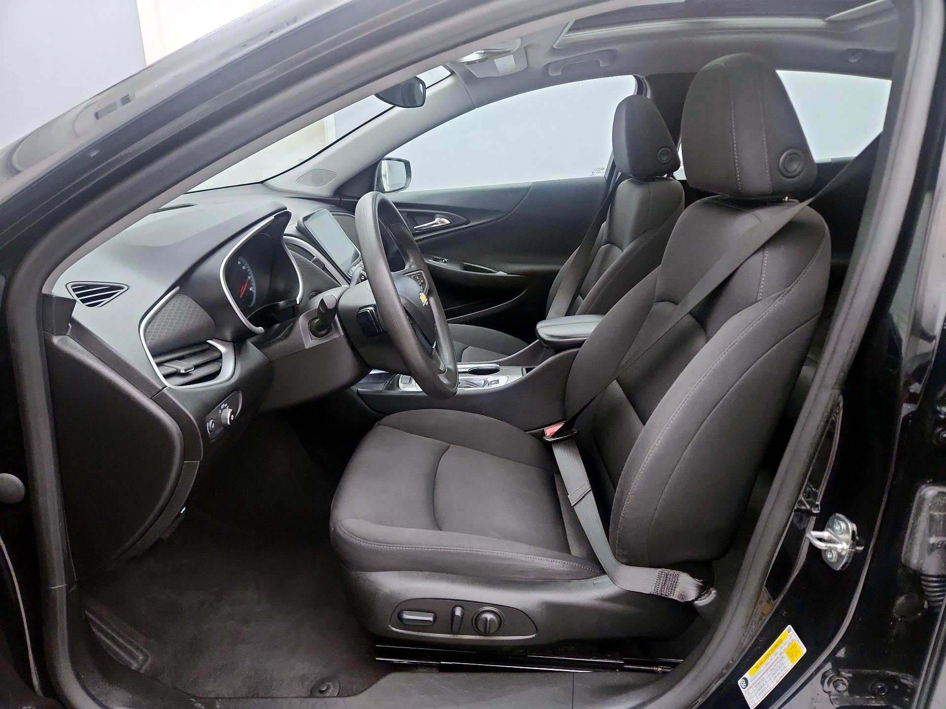 Thumbnail: 2024 Chevrolet Malibu - 11