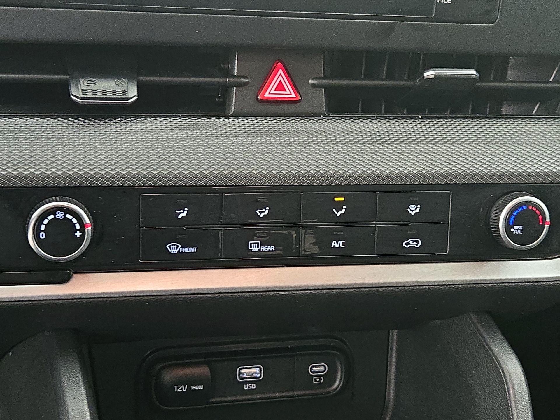 Thumbnail: 2024 Kia Sportage - 16