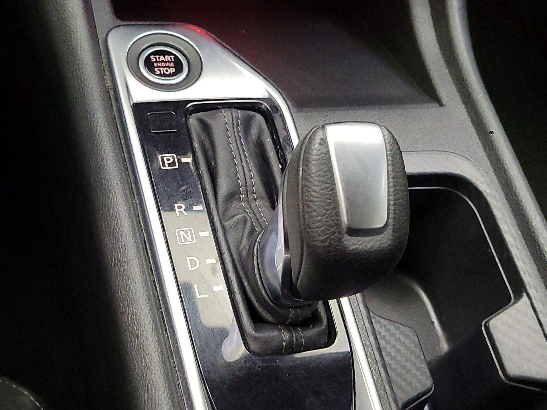 Thumbnail: 2023 Nissan Sentra - 15