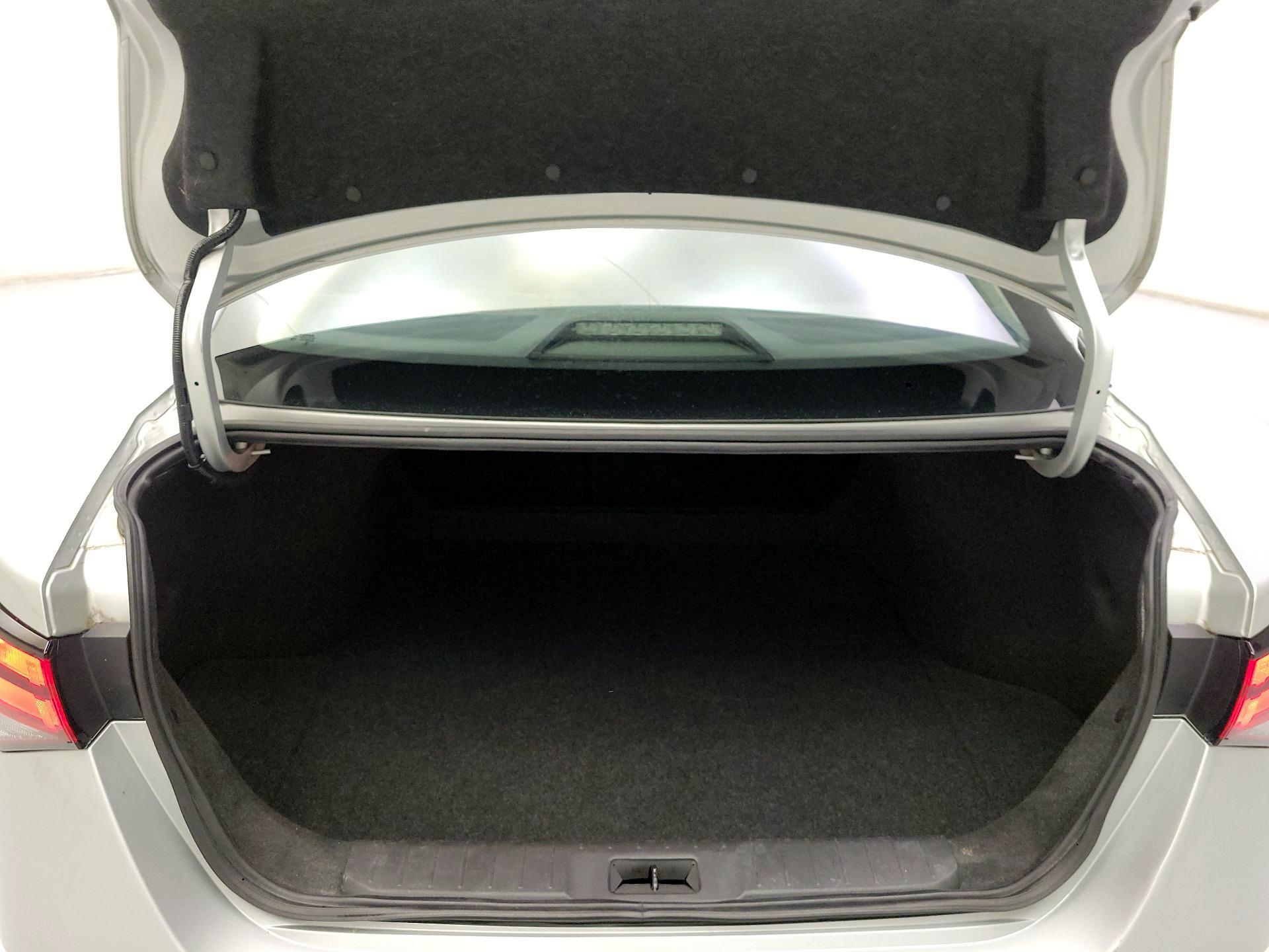 Thumbnail: 2023 Nissan Sentra - 18