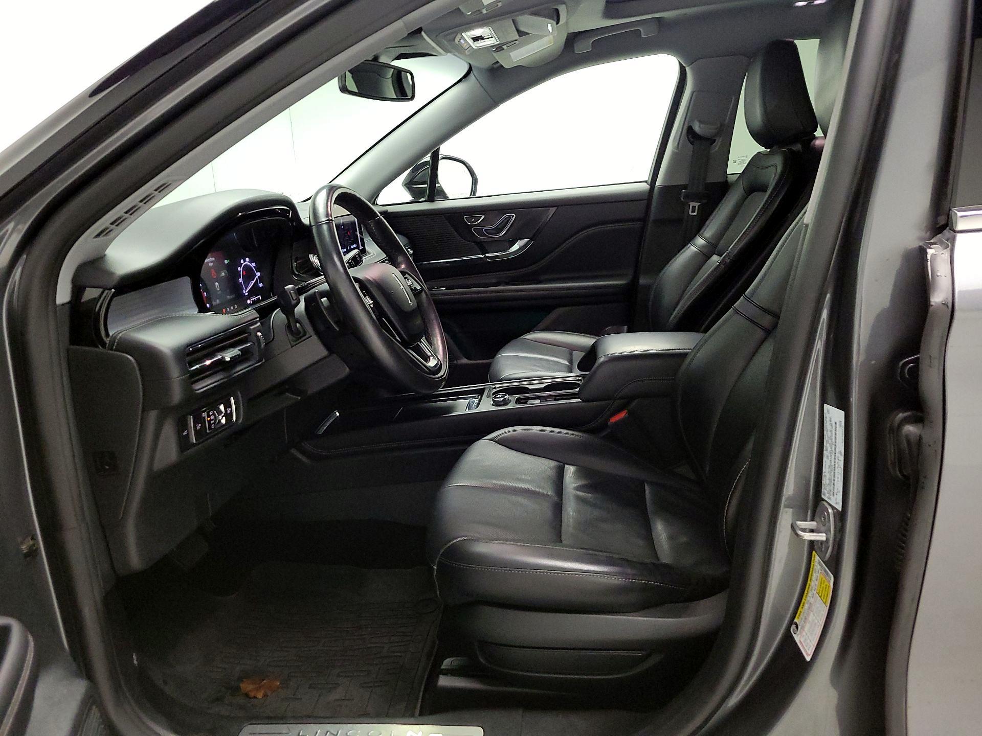 Thumbnail: 2022 Lincoln Corsair - 11