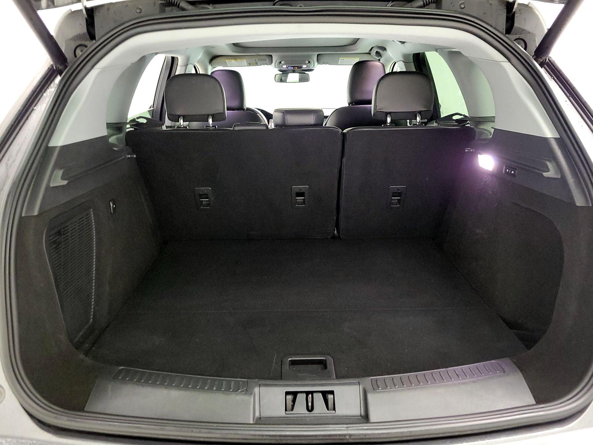 Thumbnail: 2022 Lincoln Corsair - 20