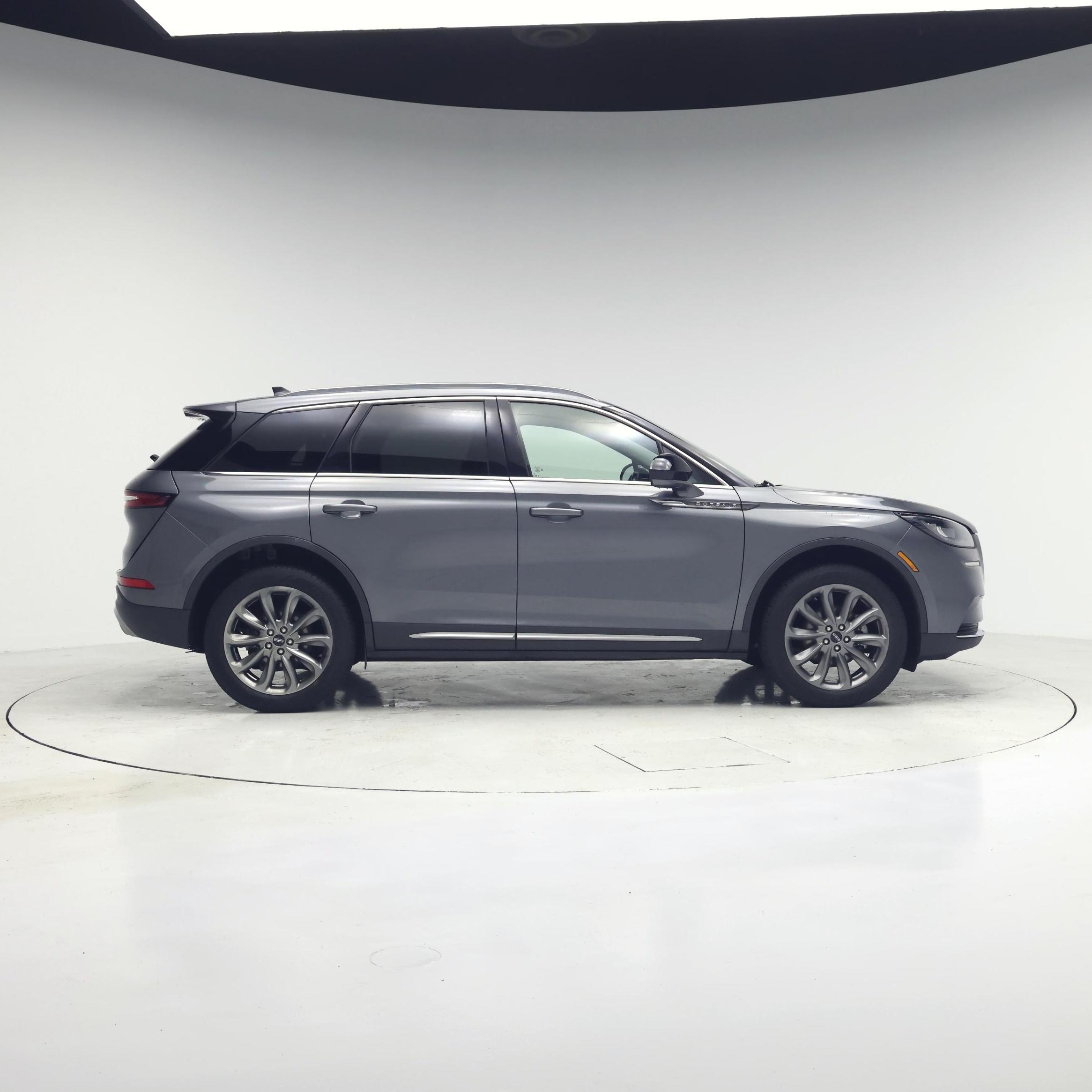 Thumbnail: 2022 Lincoln Corsair - 7