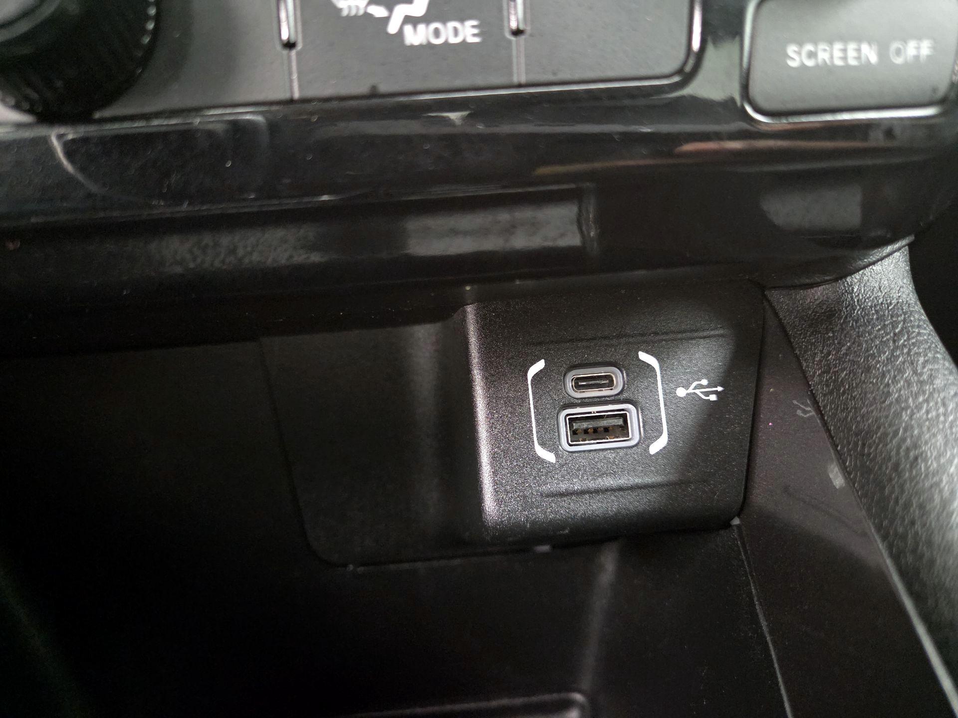 Thumbnail: 2022 Jeep Compass - 18